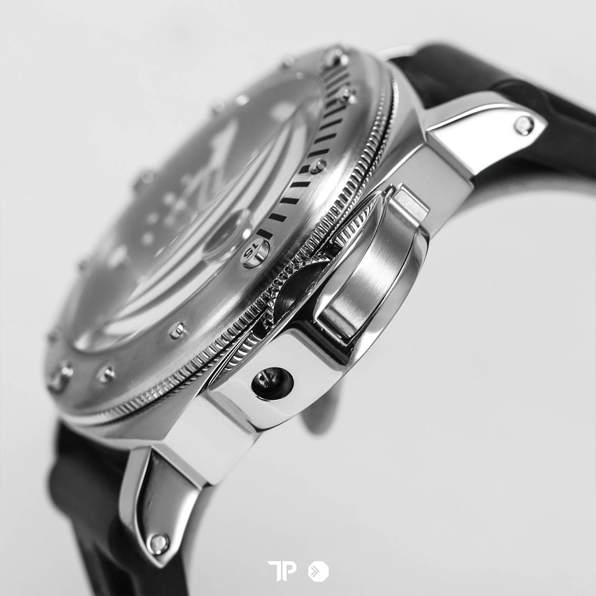 Submersible PAM00024 Black Dial 44mm (2016)