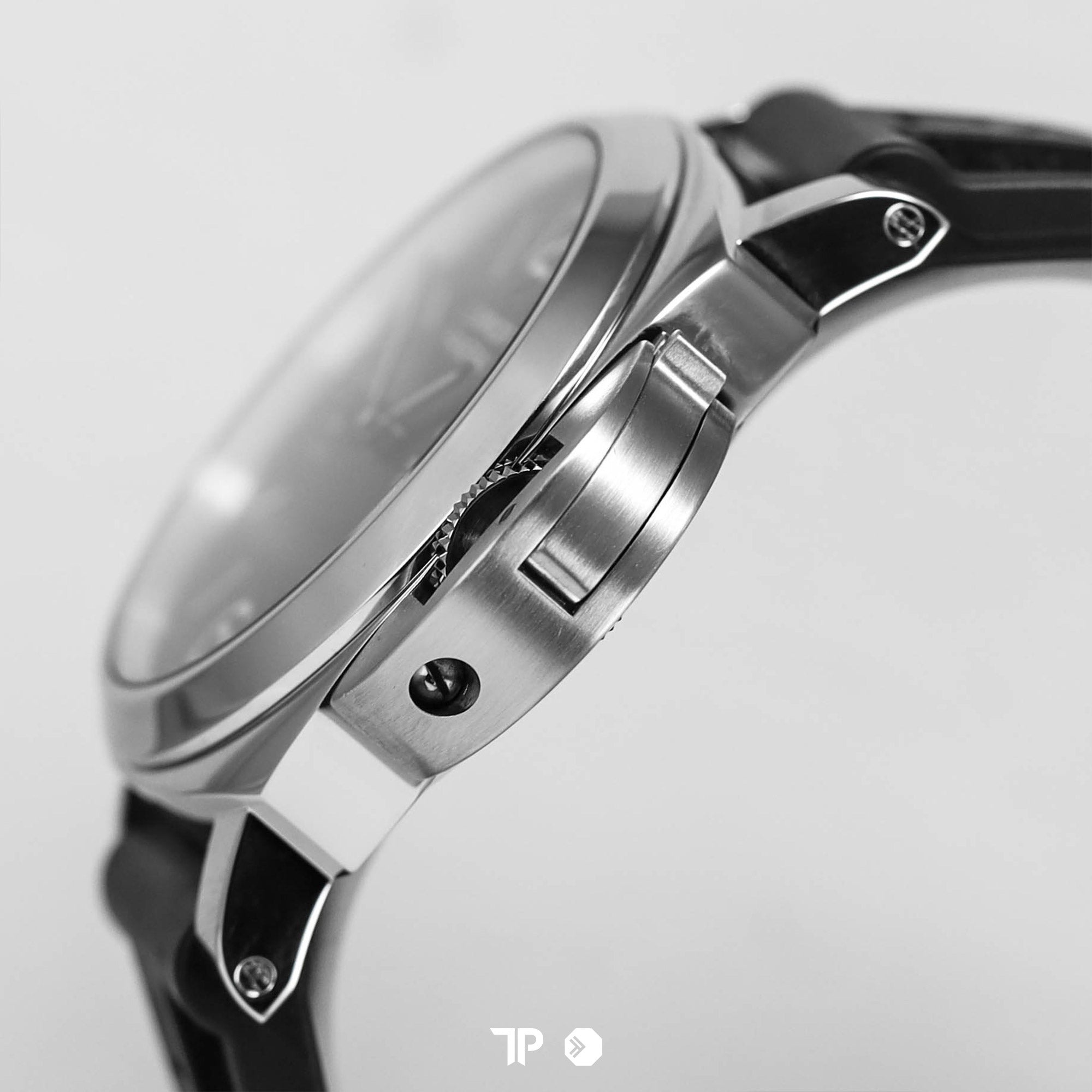 Luminor Marina 8 Days PAM590 Black Dial 44mm (2020)