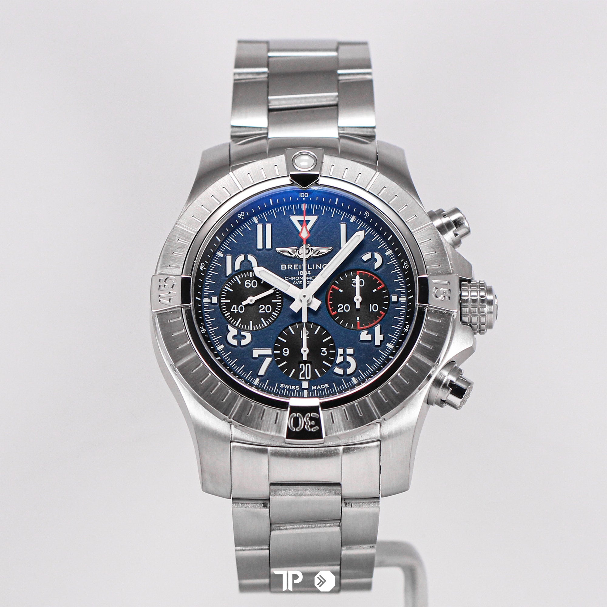 Avenger B01 Chronograph Blue 45 Bracelet (2023)