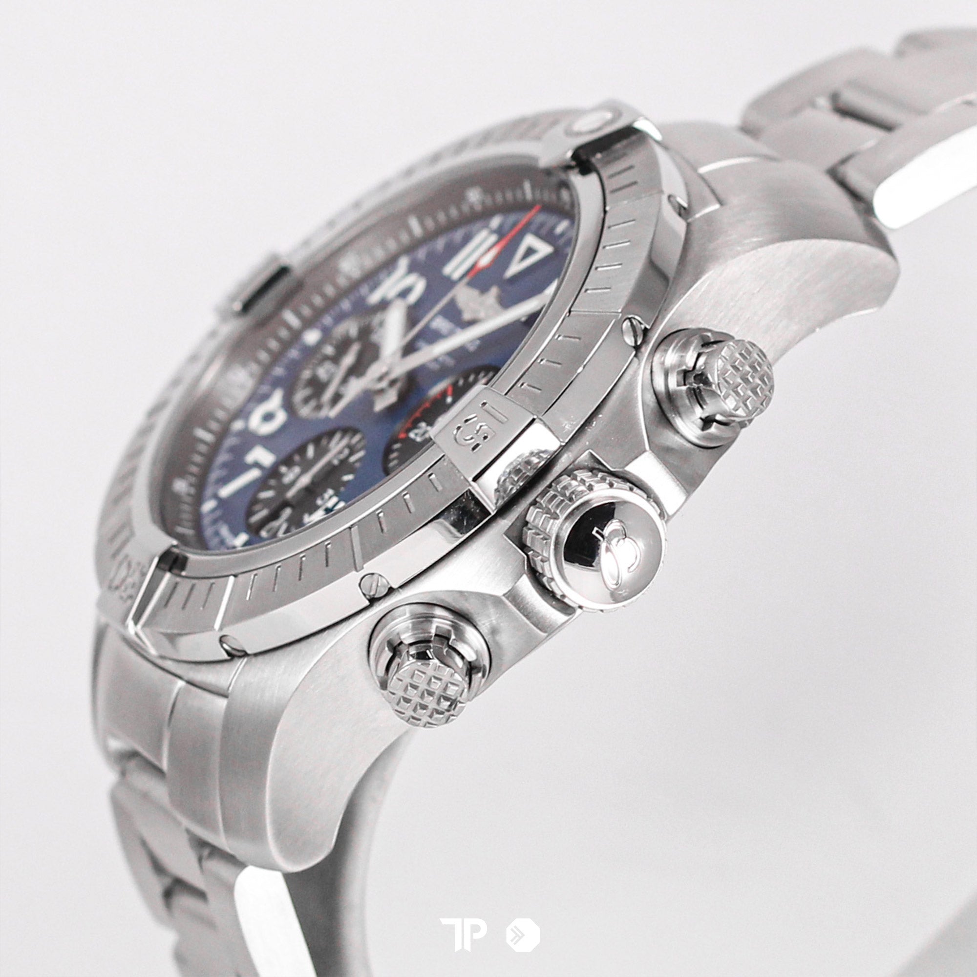 Avenger B01 Chronograph Blue 45 Bracelet (2023)
