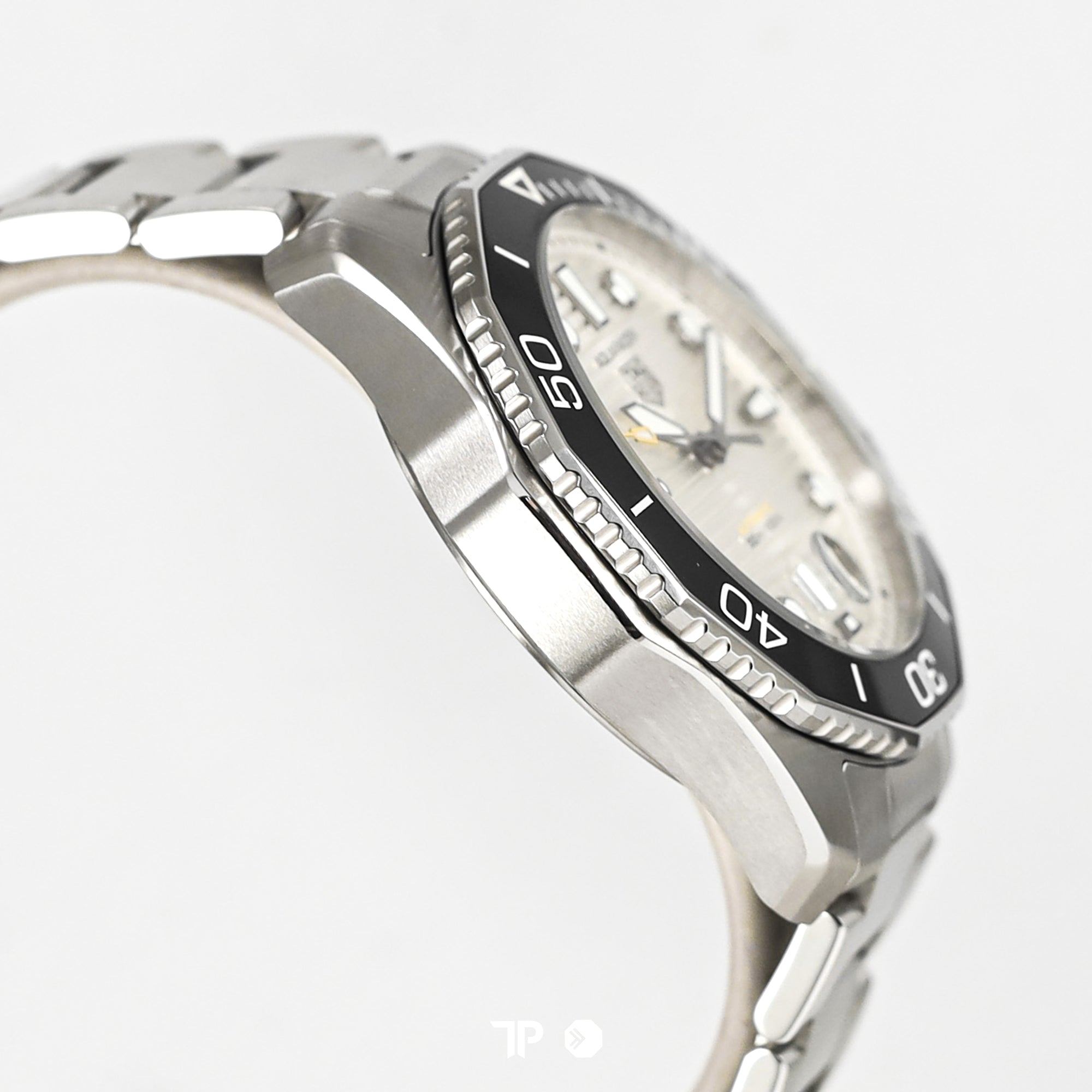 Aquaracer Professional 300 Date Silver Dial 43mm (2023)