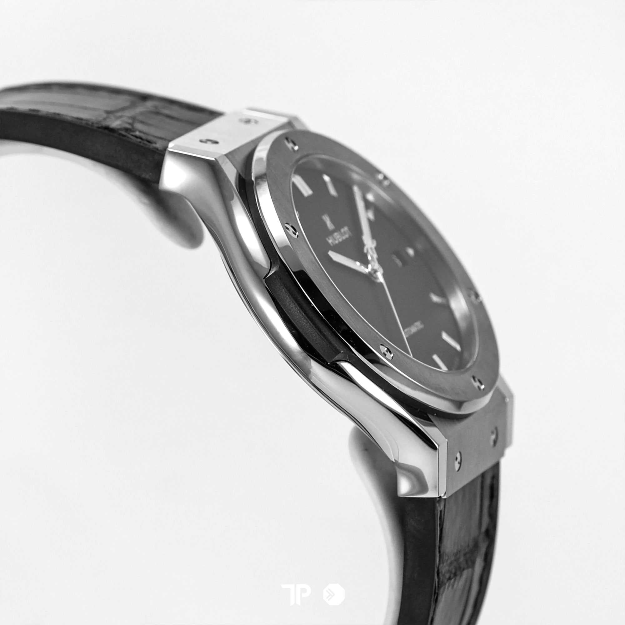 Classic Fusion Black Titanium 42mm NEW(2026)
