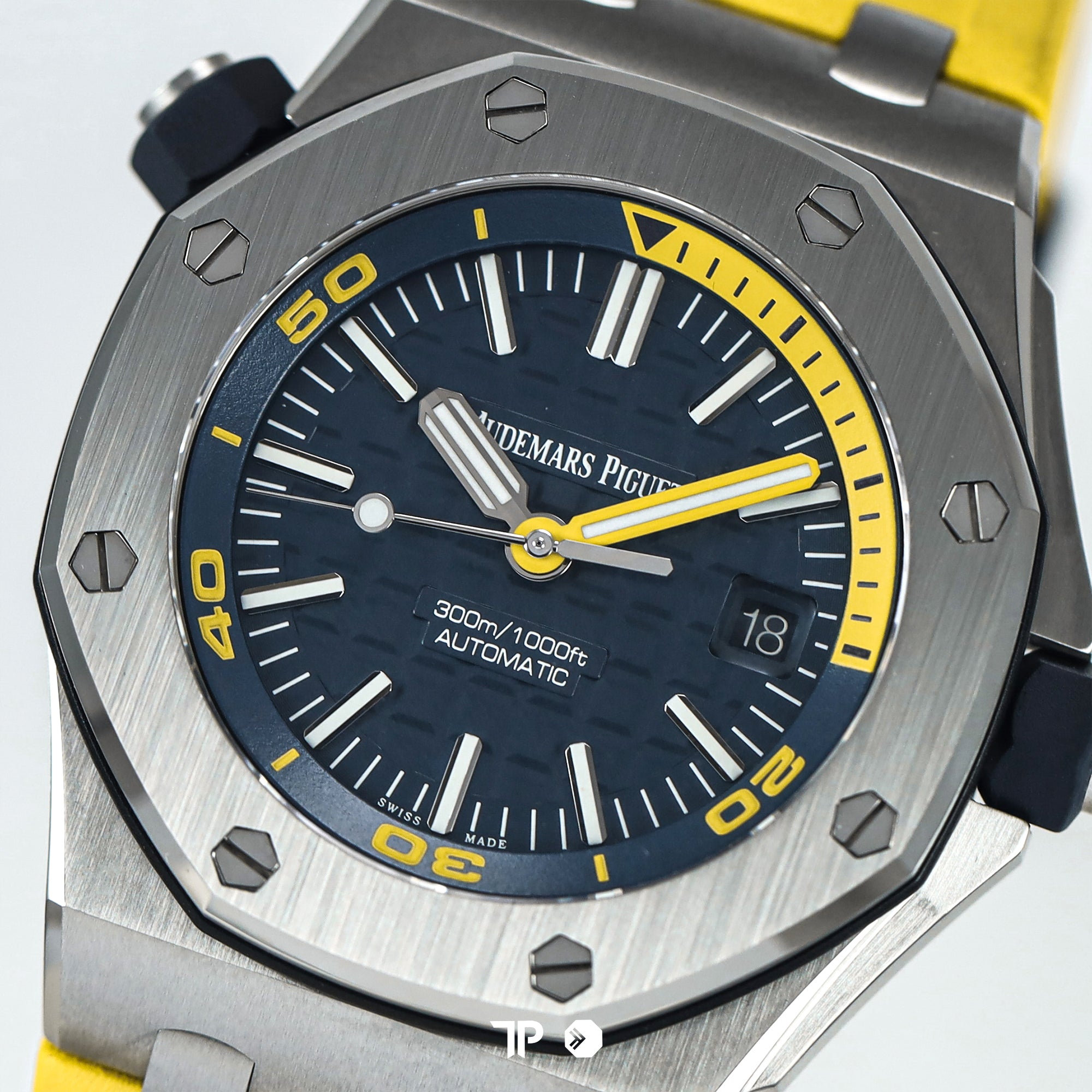 Royal Oak Offshore Diver Yellow Blue 42mm (2017)