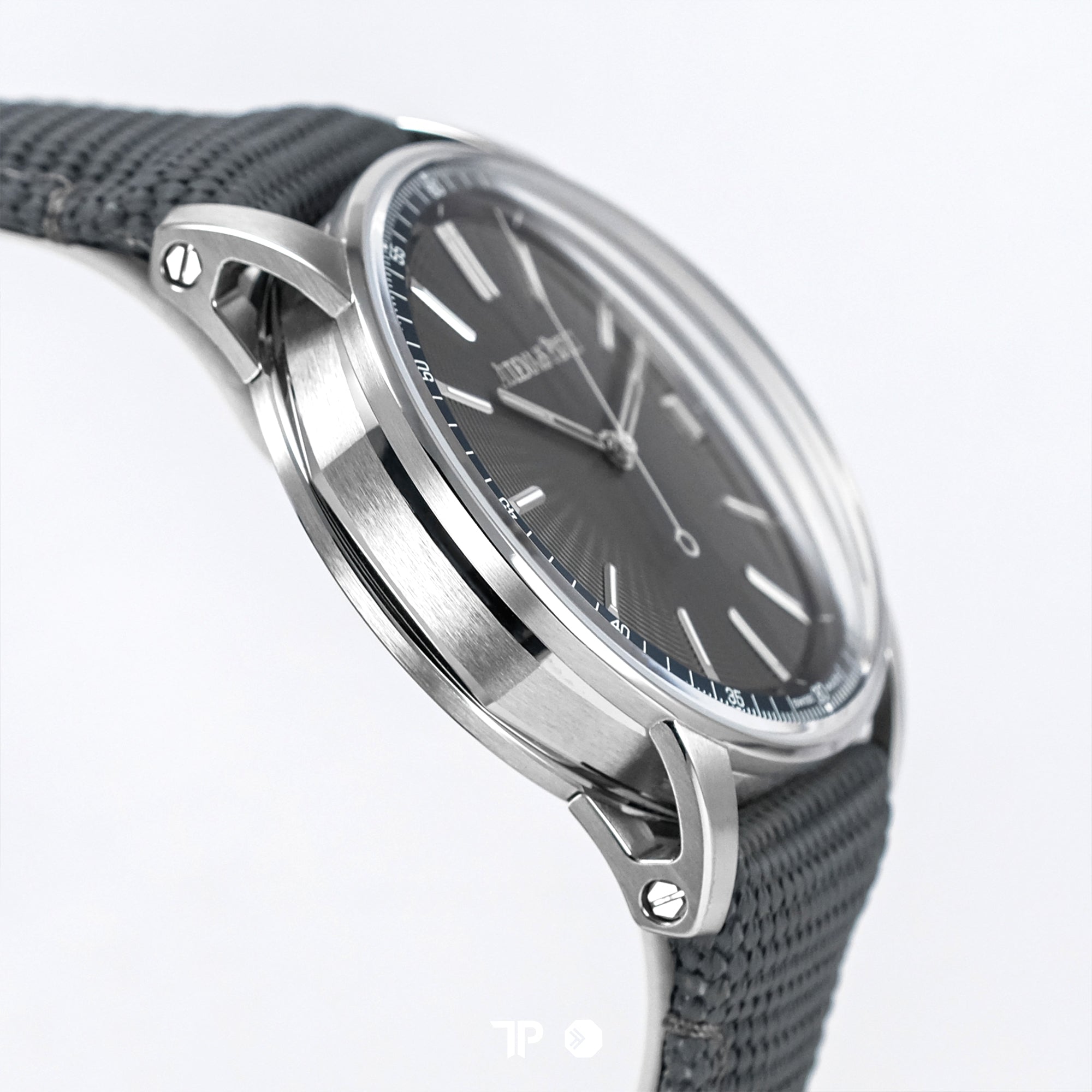 15210ST Code 11.59 Grey Dial 41mm (2025)