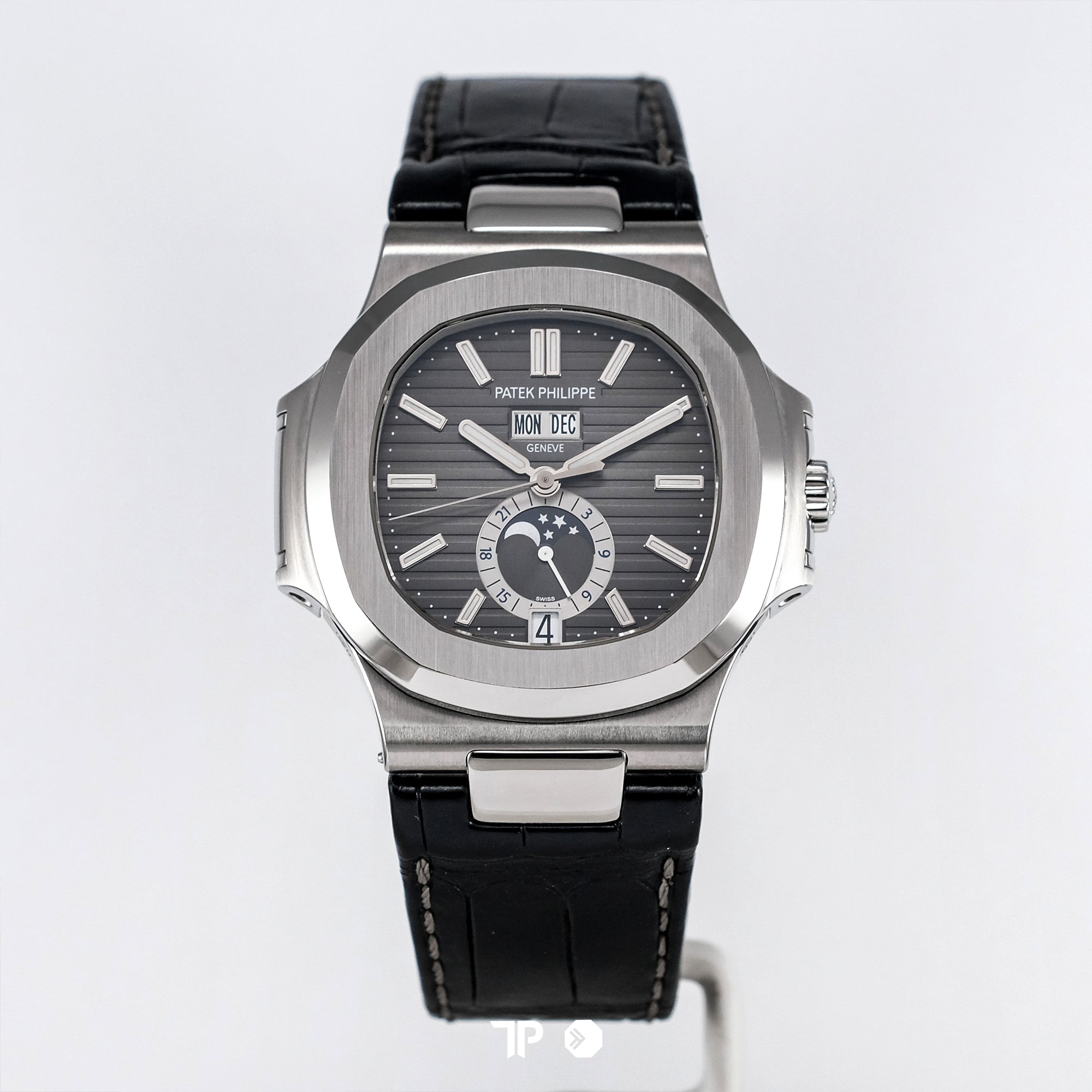 Nautilus 5726A Annual Calendar Moonphase 40.5mm (2010)