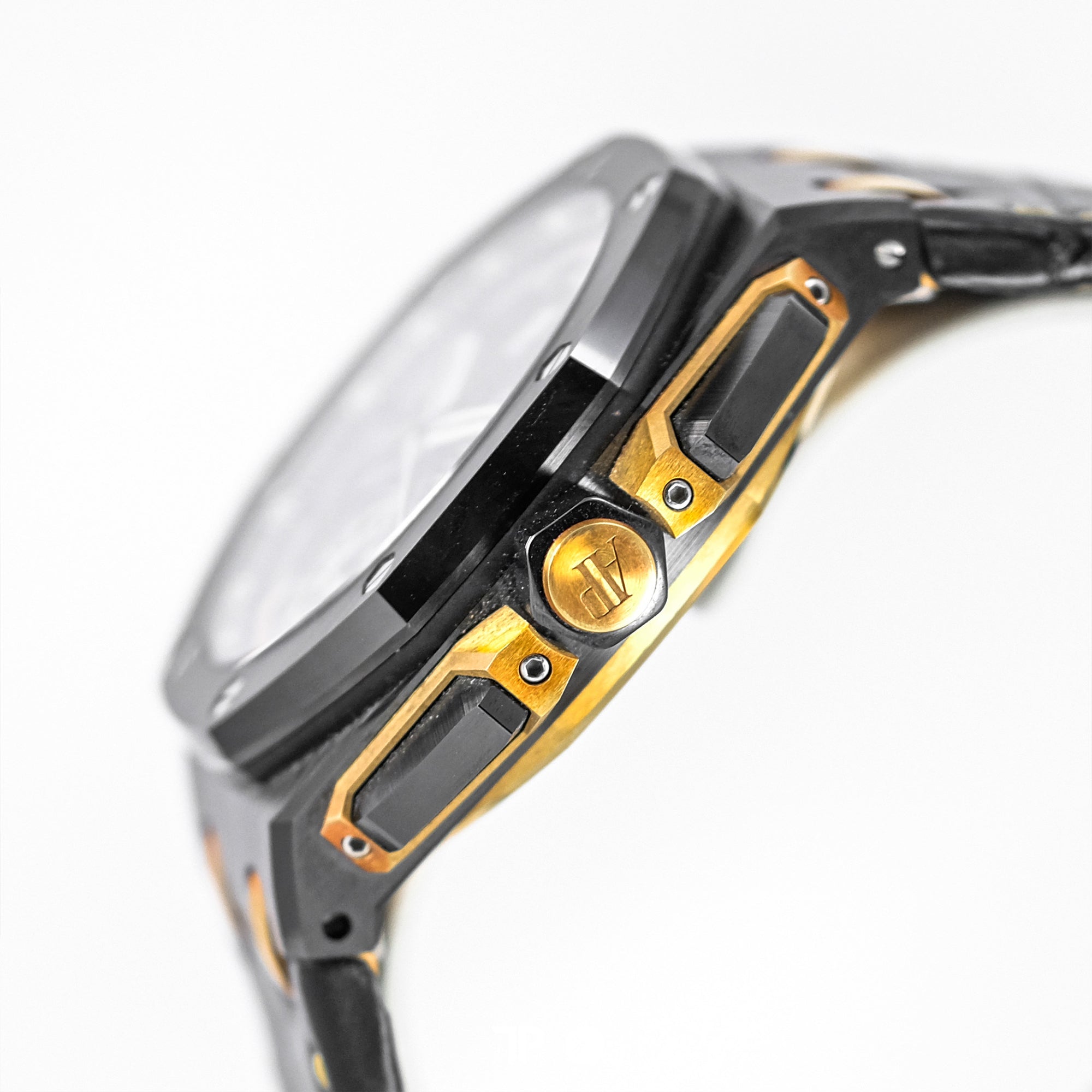 Royal Oak Offshore Two Tone Yellow Gold Ceramic 43mm (2024)