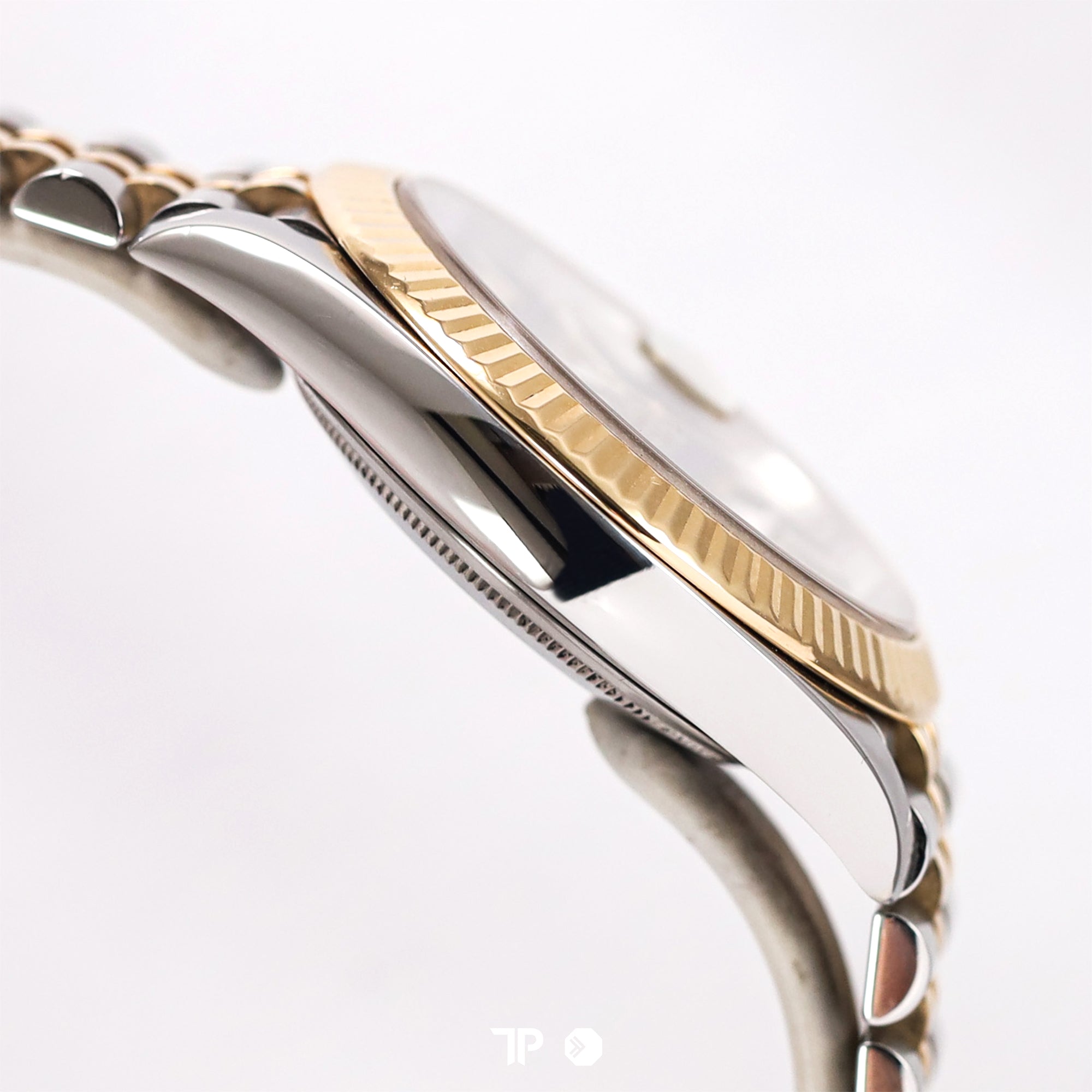 Datejust 41 Two Tone Yellow Gold Black Fluted Bezel Jubilee (2018)