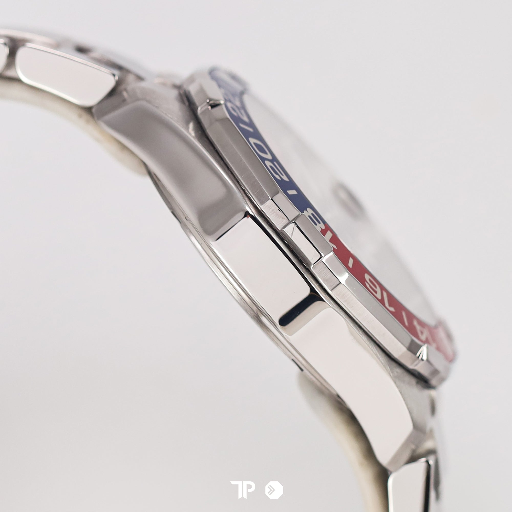 Aquaracer Calibre 7 GMT Pepsi (2022)