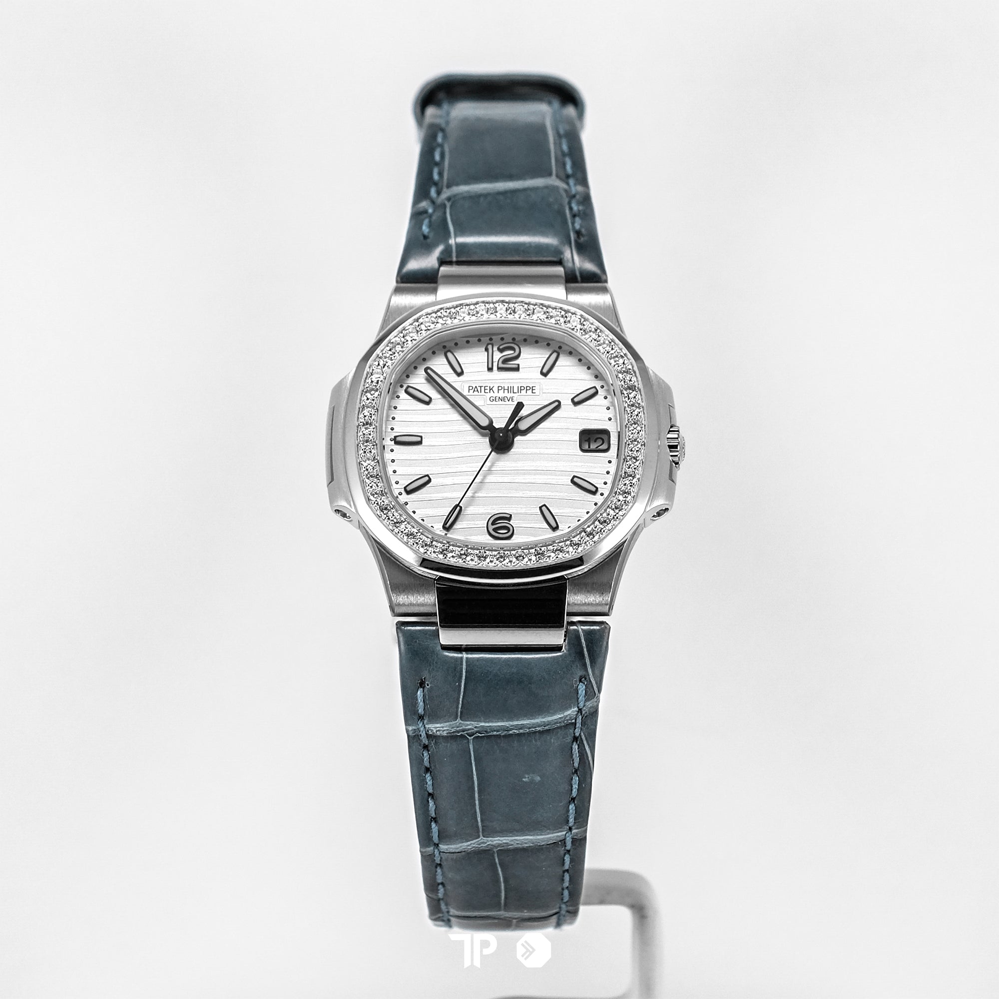 Nautilus 7010G-011 White Gold Diamond Bezel 32mm (2014)