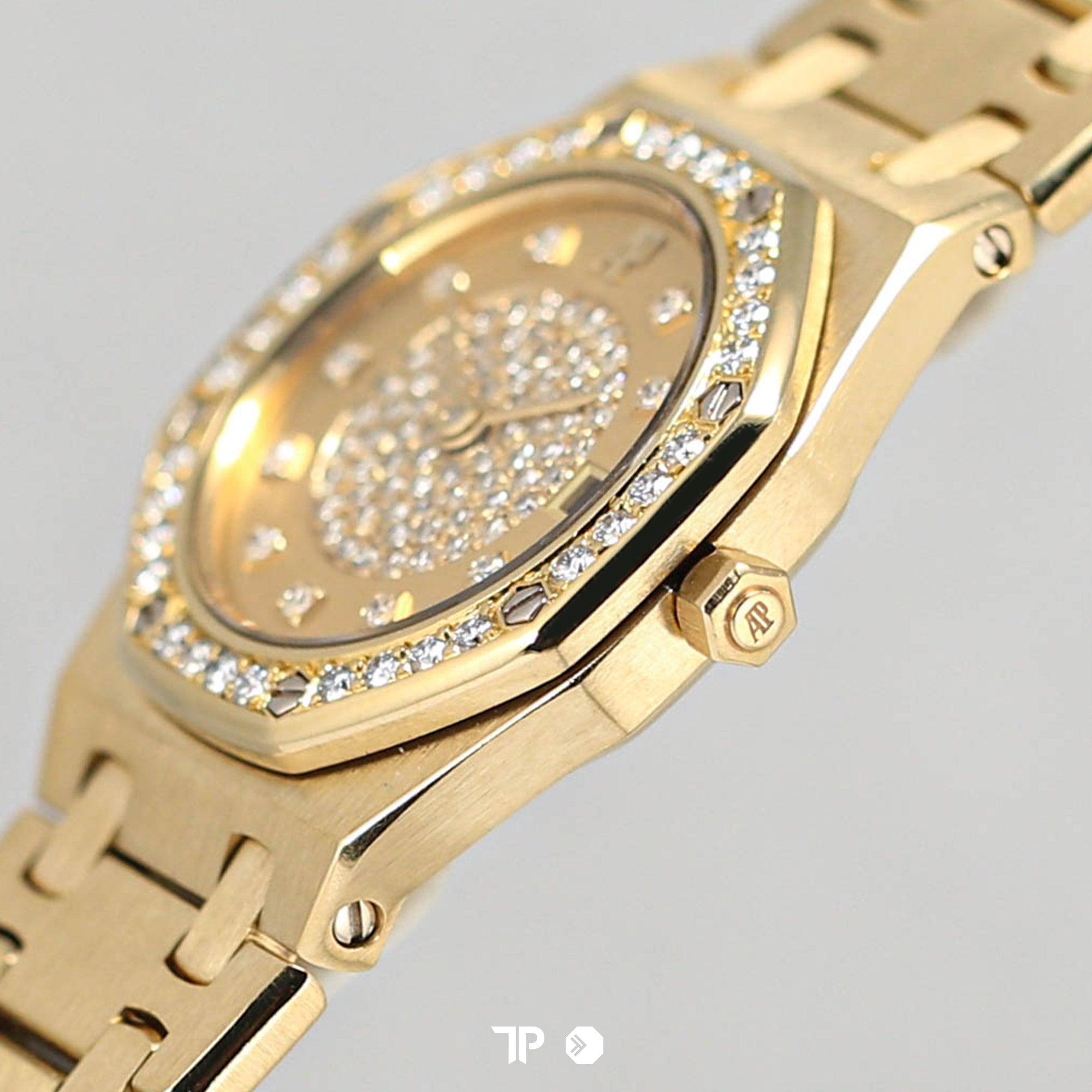 Royal Oak Ladies 28mm Quartz Diamond Index and Dial Yellow Gold