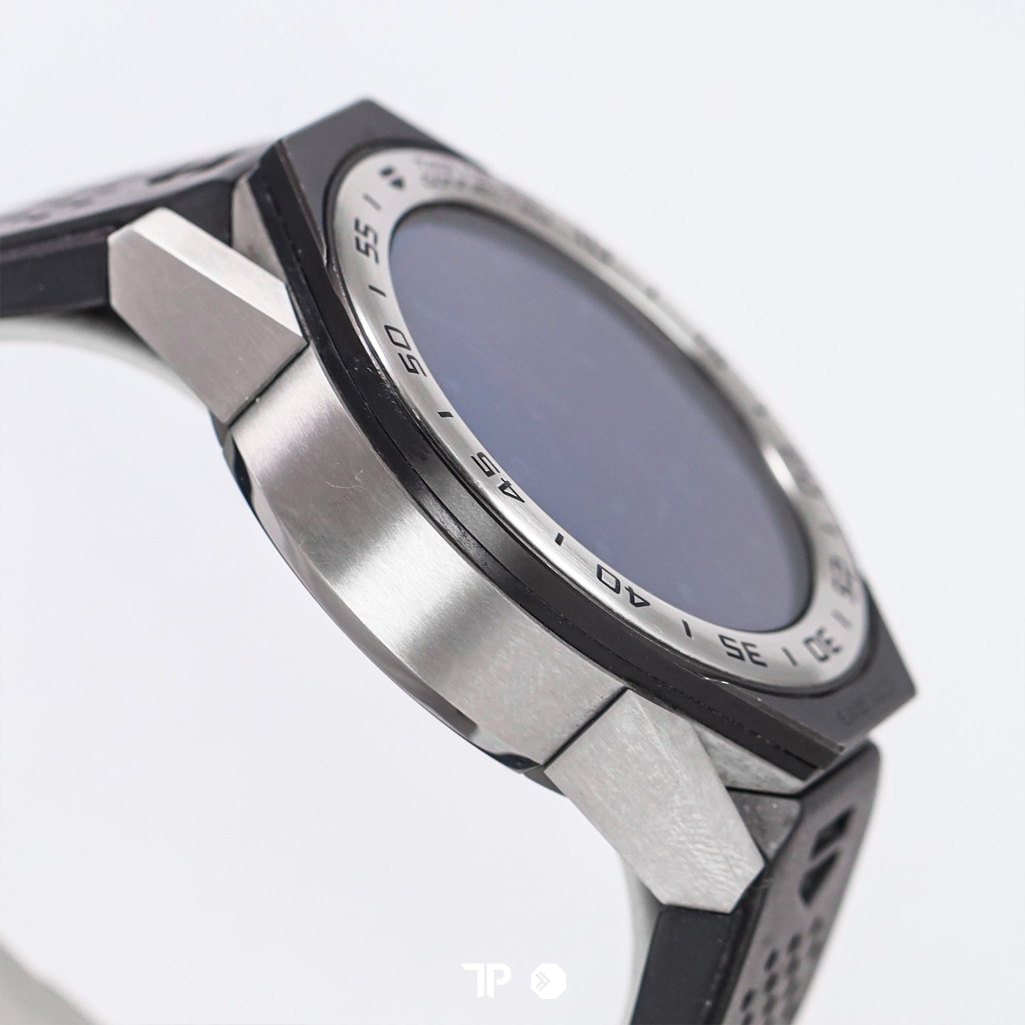 Connected 45mm Titanium (2018)