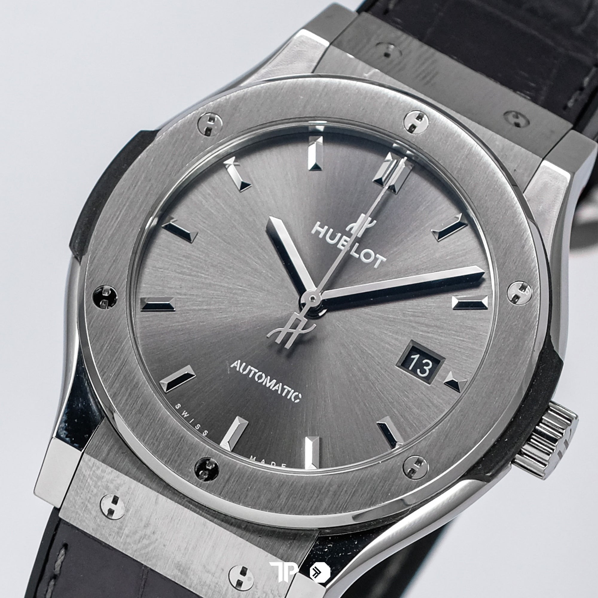 Classic Fusion Grey Titanium 42mm (2024)