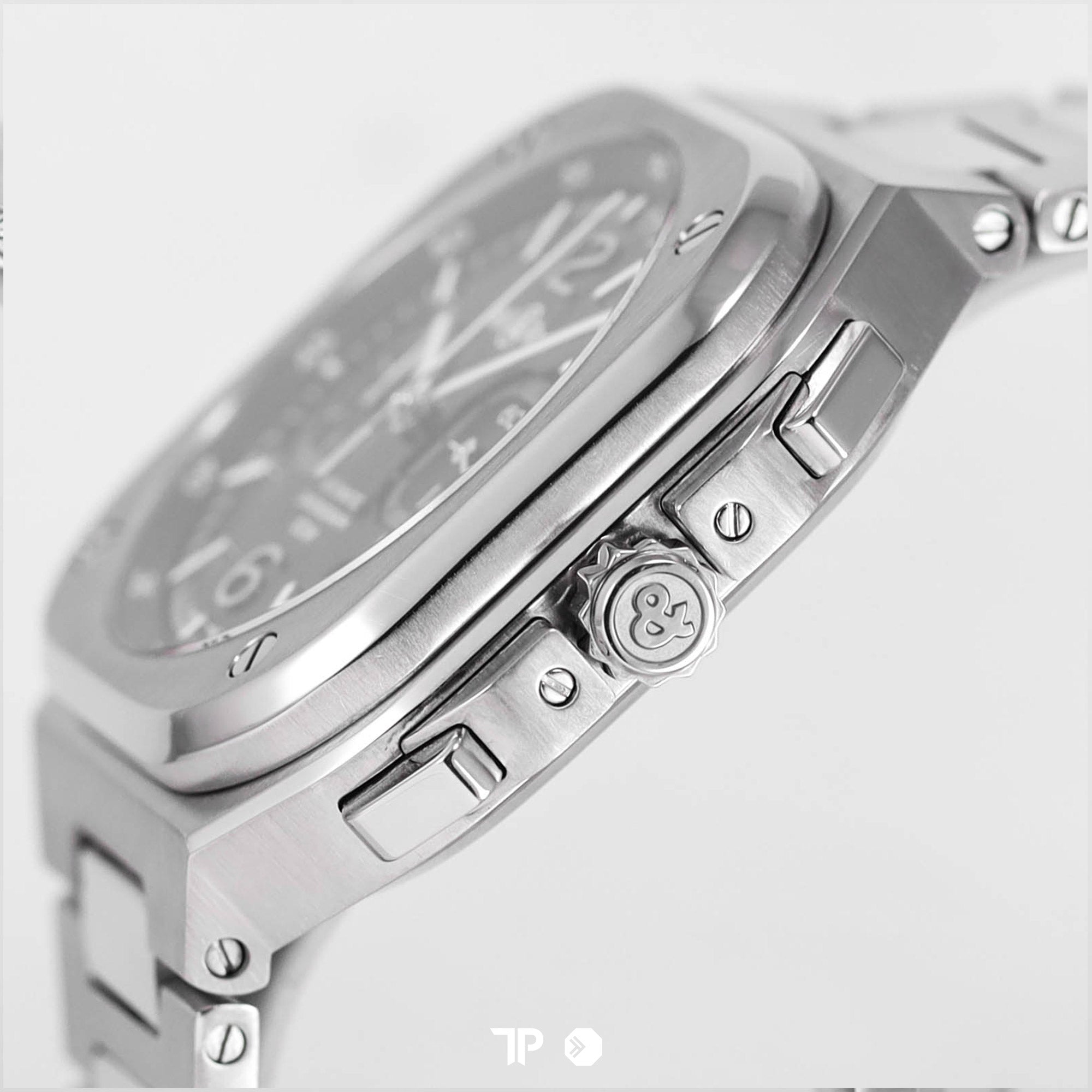 BR05 Black Dial Chronograph Bracelet 42mm (2021)