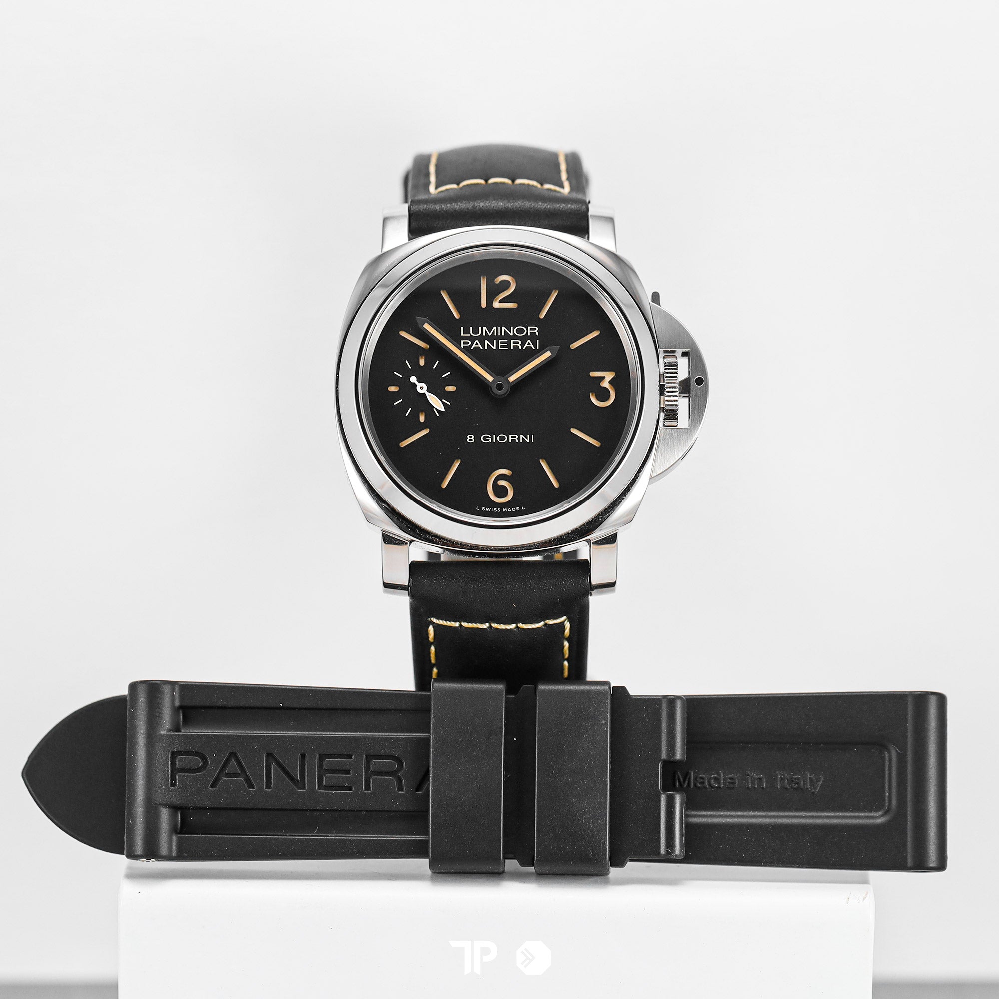 Luminor Base Panerai 8 Giorni PAM915 44mm (2024)