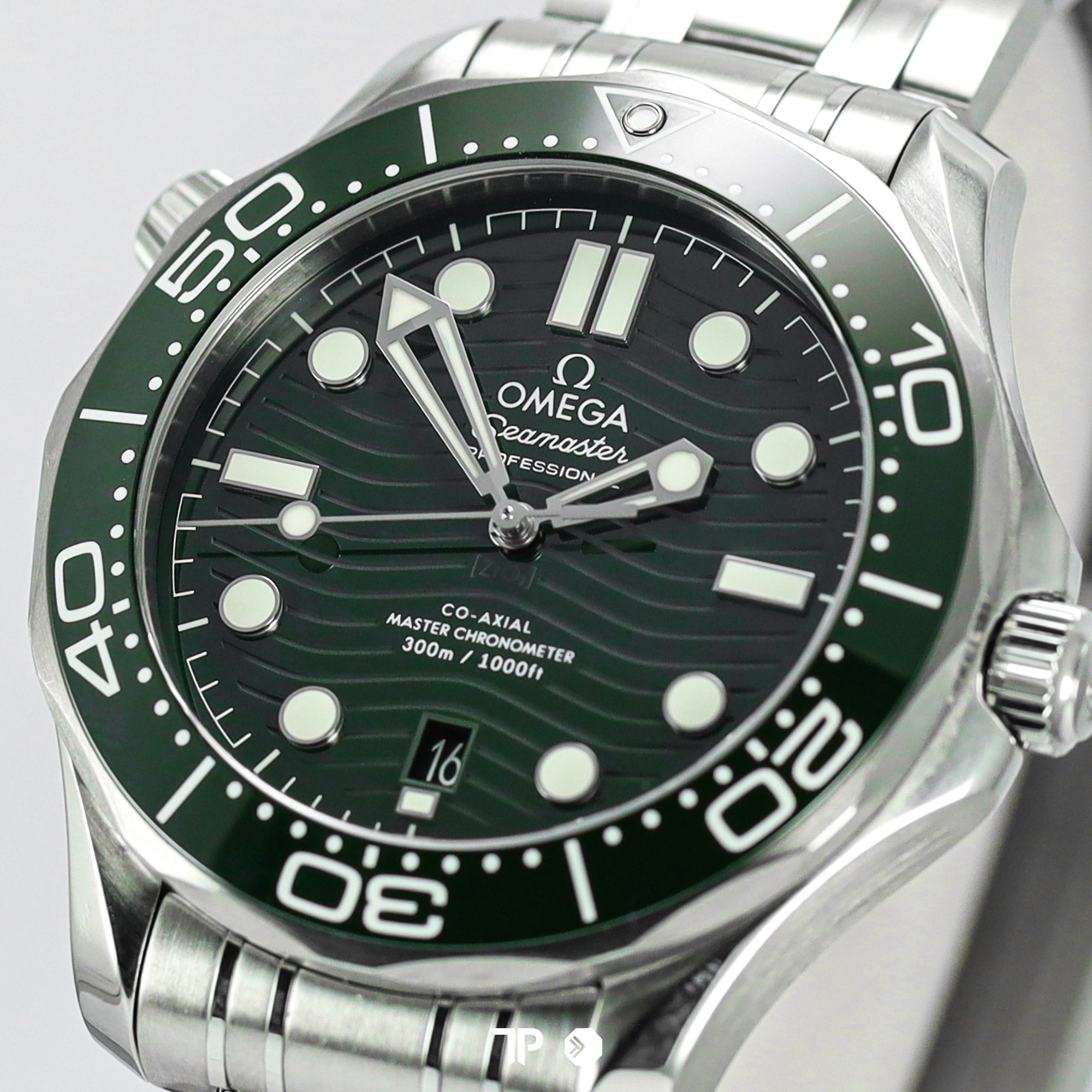 Seamaster Diver Green Wave Dial Ceramic Bezel 42mm (2023)