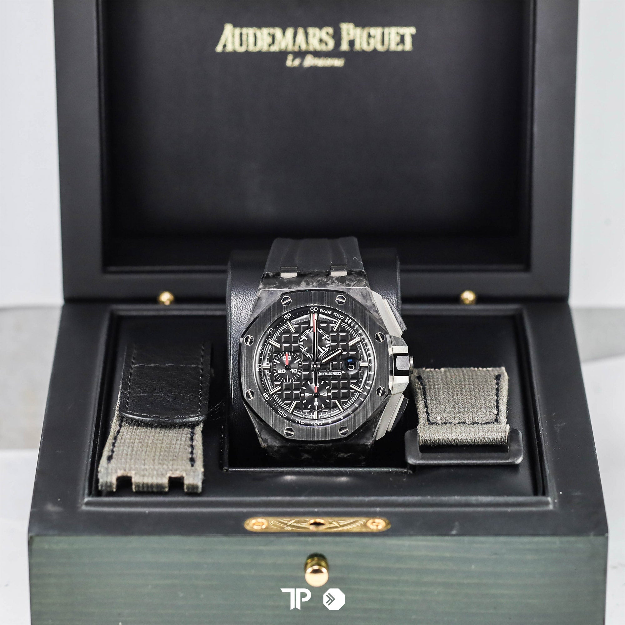 Royal Oak Offshore Chronograph Novelty Carbon 44mm (2014)