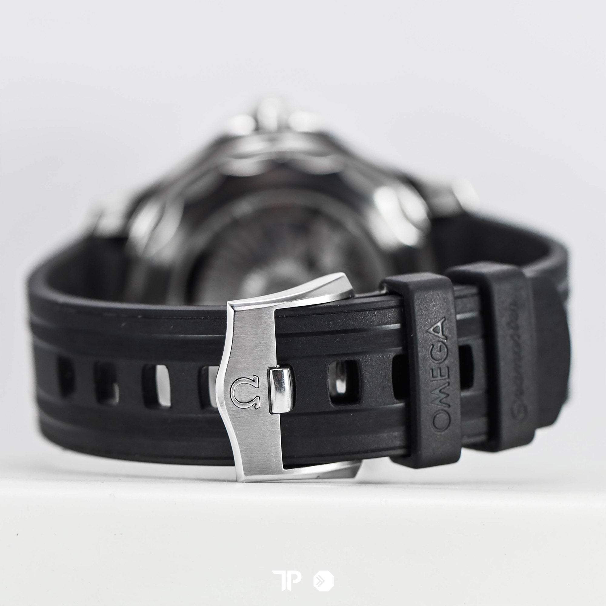 Seamaster Diver Black Wave Dial Ceramic Bezel 42mm (2024)