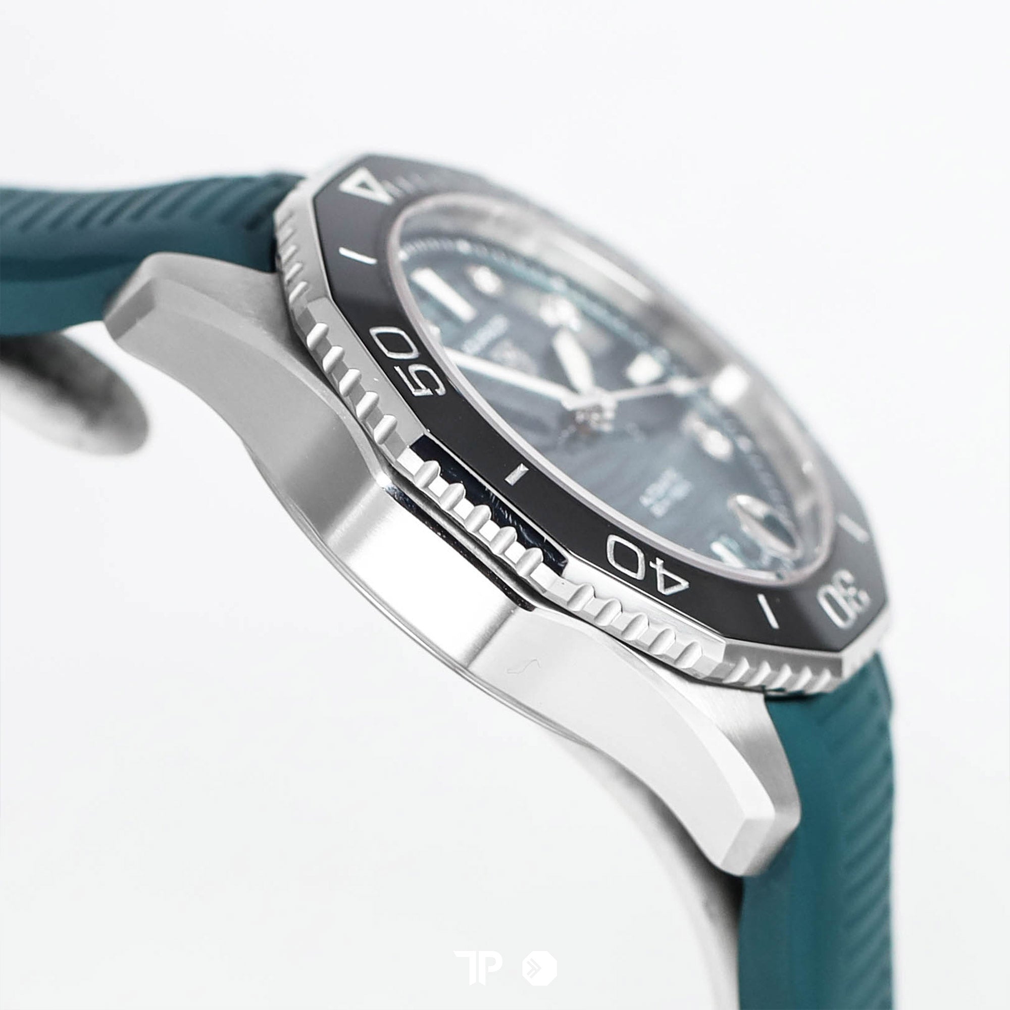Aquaracer Professional 300 Date Green 36mm (2025)