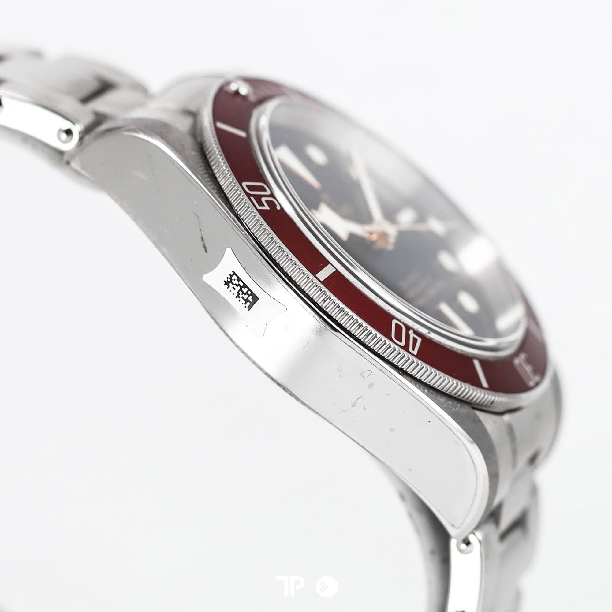 Black Bay Red Burgundy 41mm (2022)