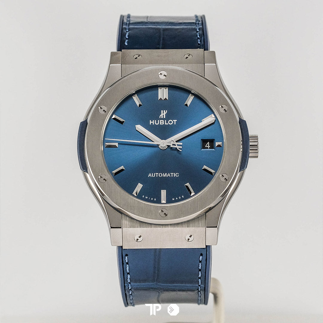 Classic Fusion Blue Titanium 42mm LIKE NEW (2026)