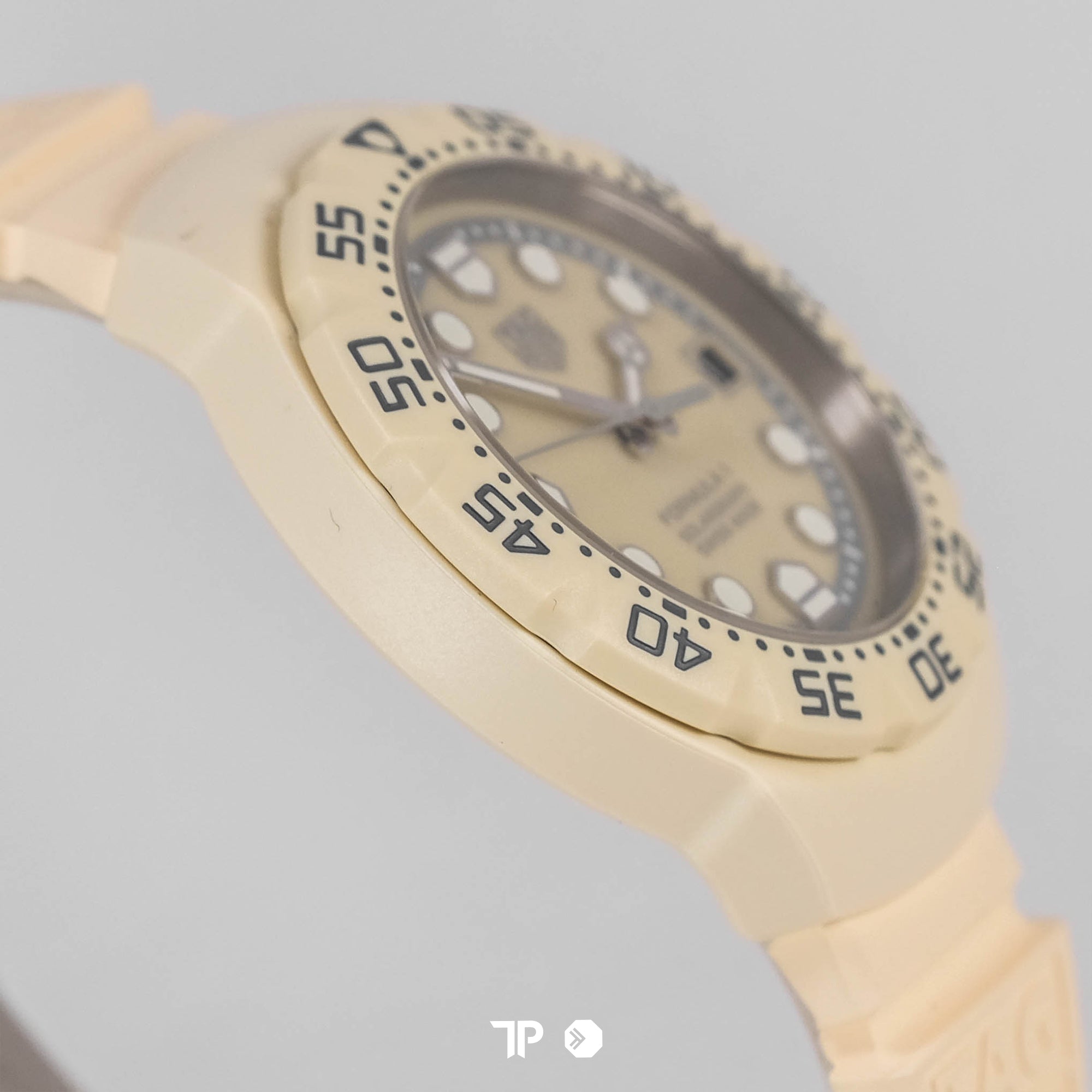 Formula 1 Solargraph Beige 38mm NEW(2026)