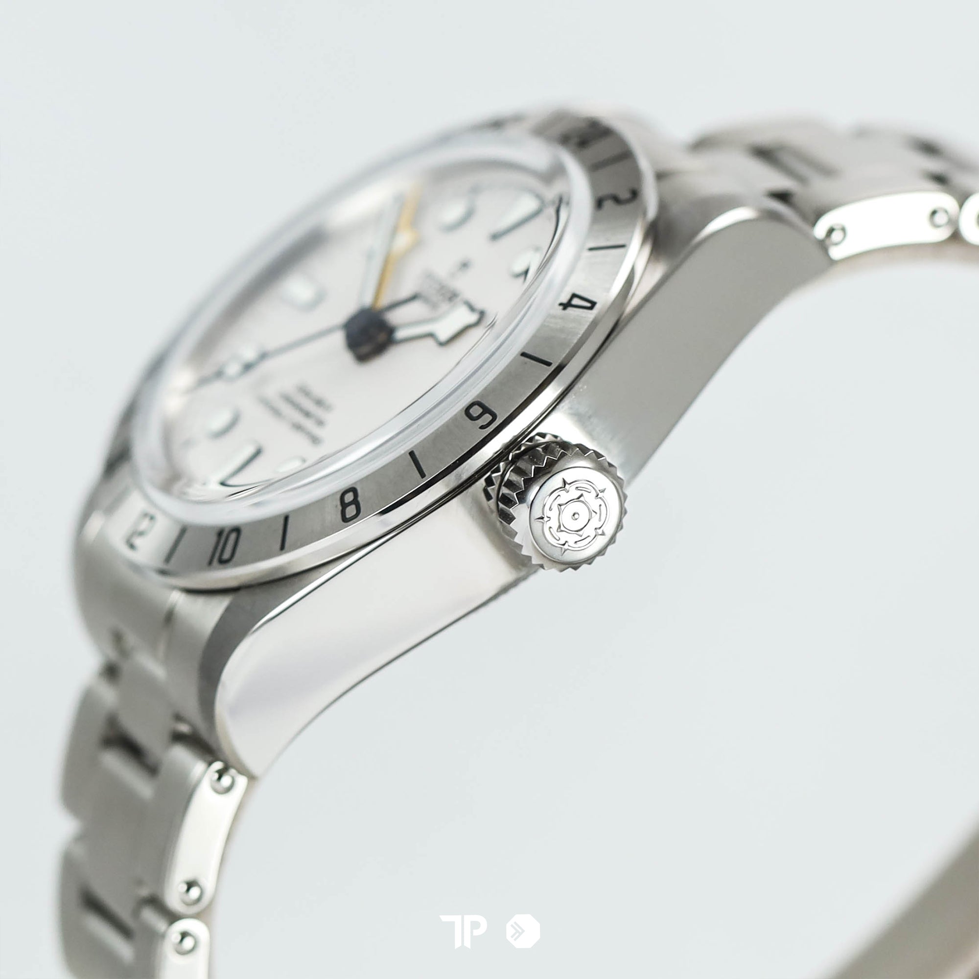 Blackbay Pro GMT Polar White Dial 39mm NEW(2026)