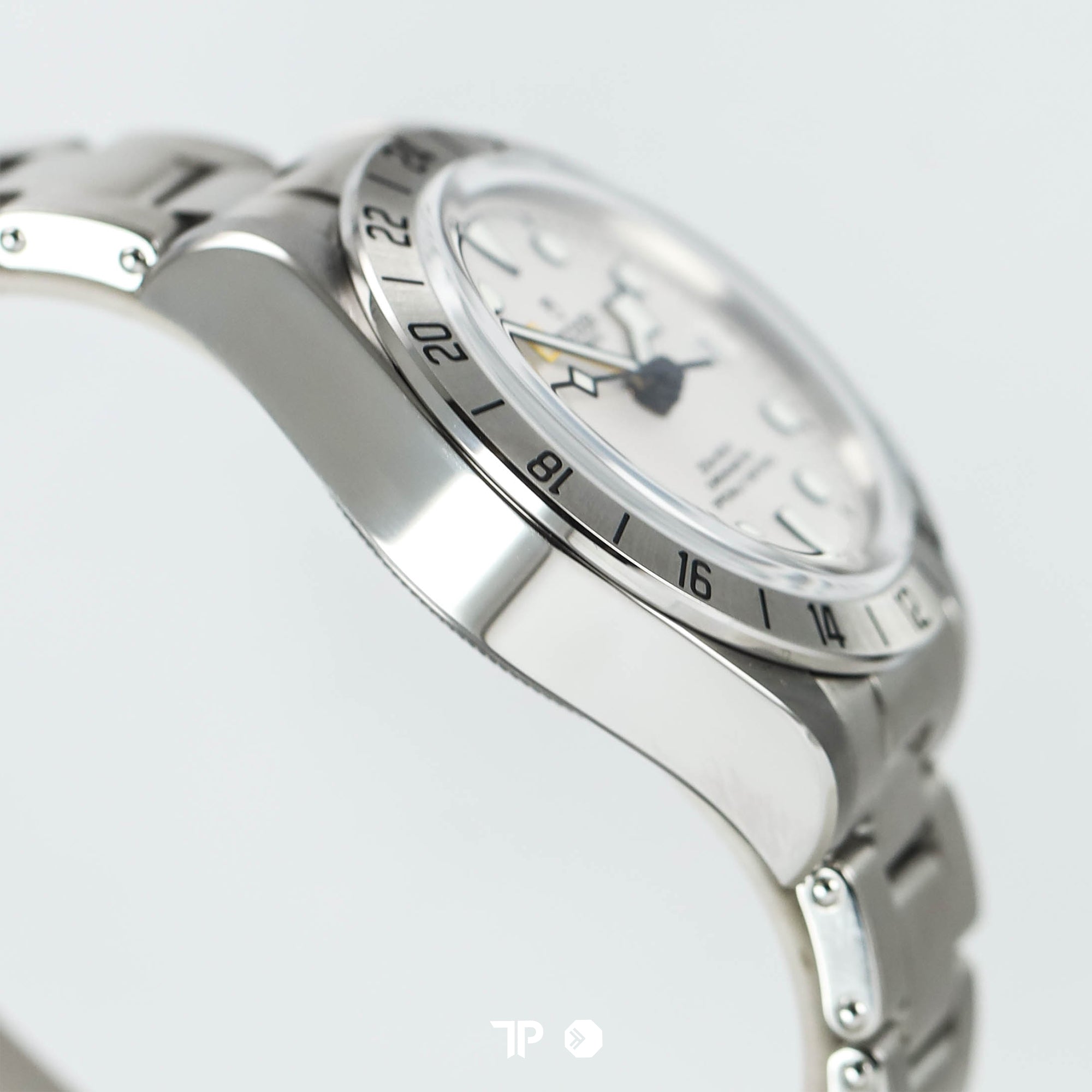 Blackbay Pro GMT Polar White Dial 39mm NEW(2026)