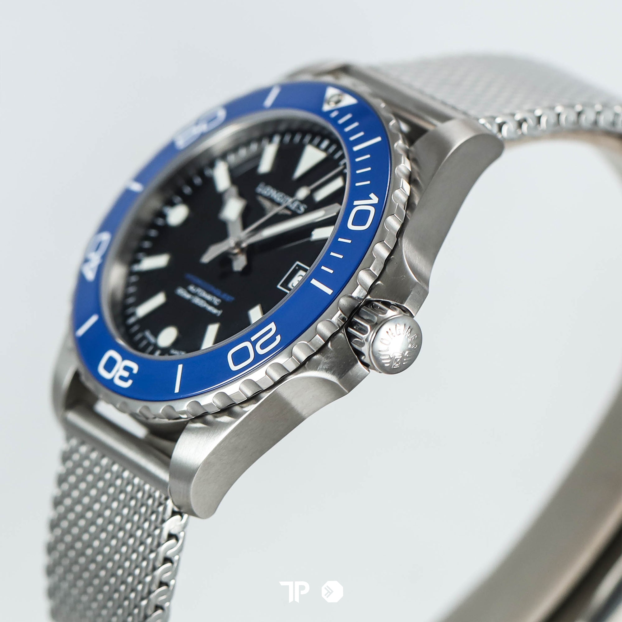HydroConquest Blue Bezel Black Dial Mesh Bracelet 39mm NEW(2026)