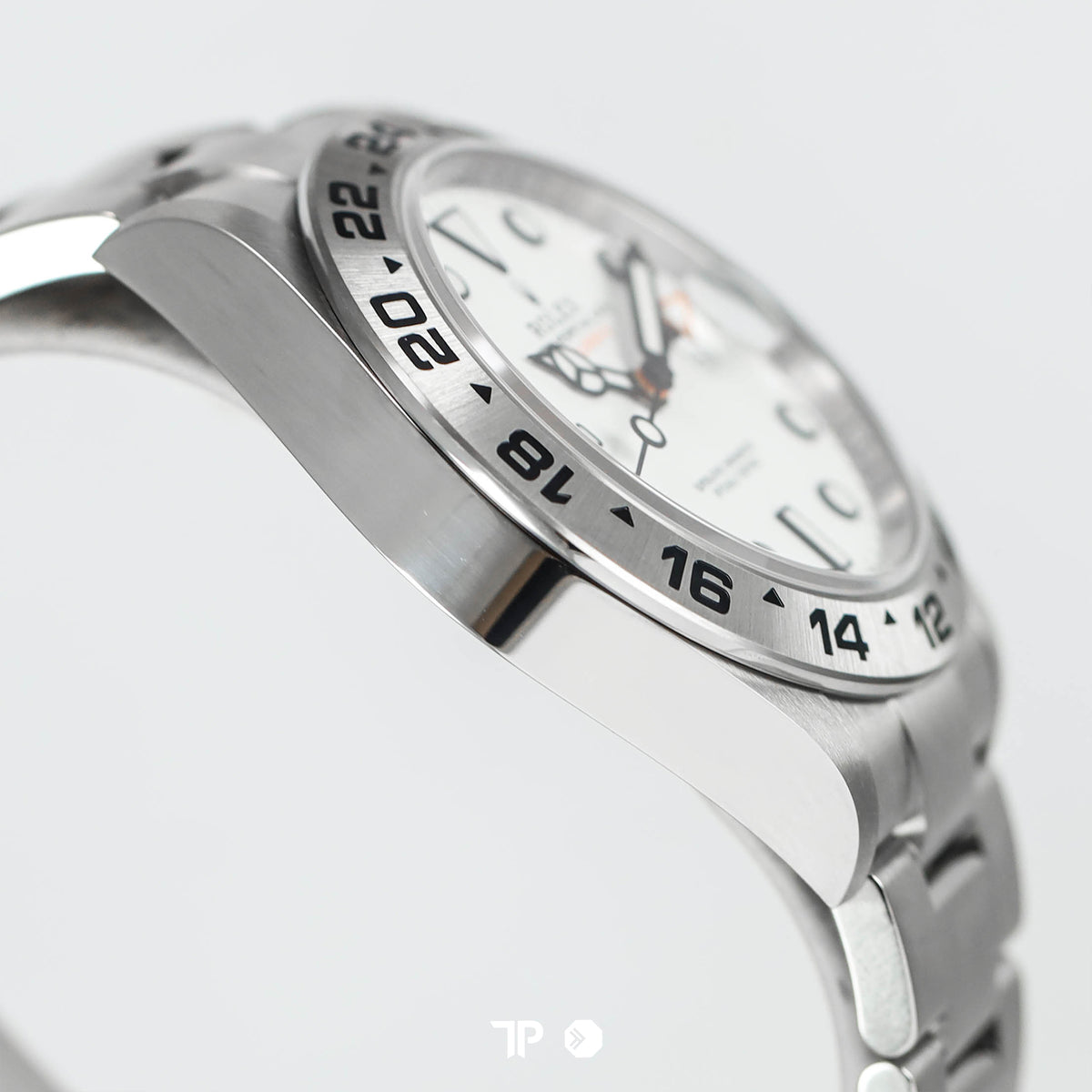 EXPLORER-II White Dial 42mm (2015)