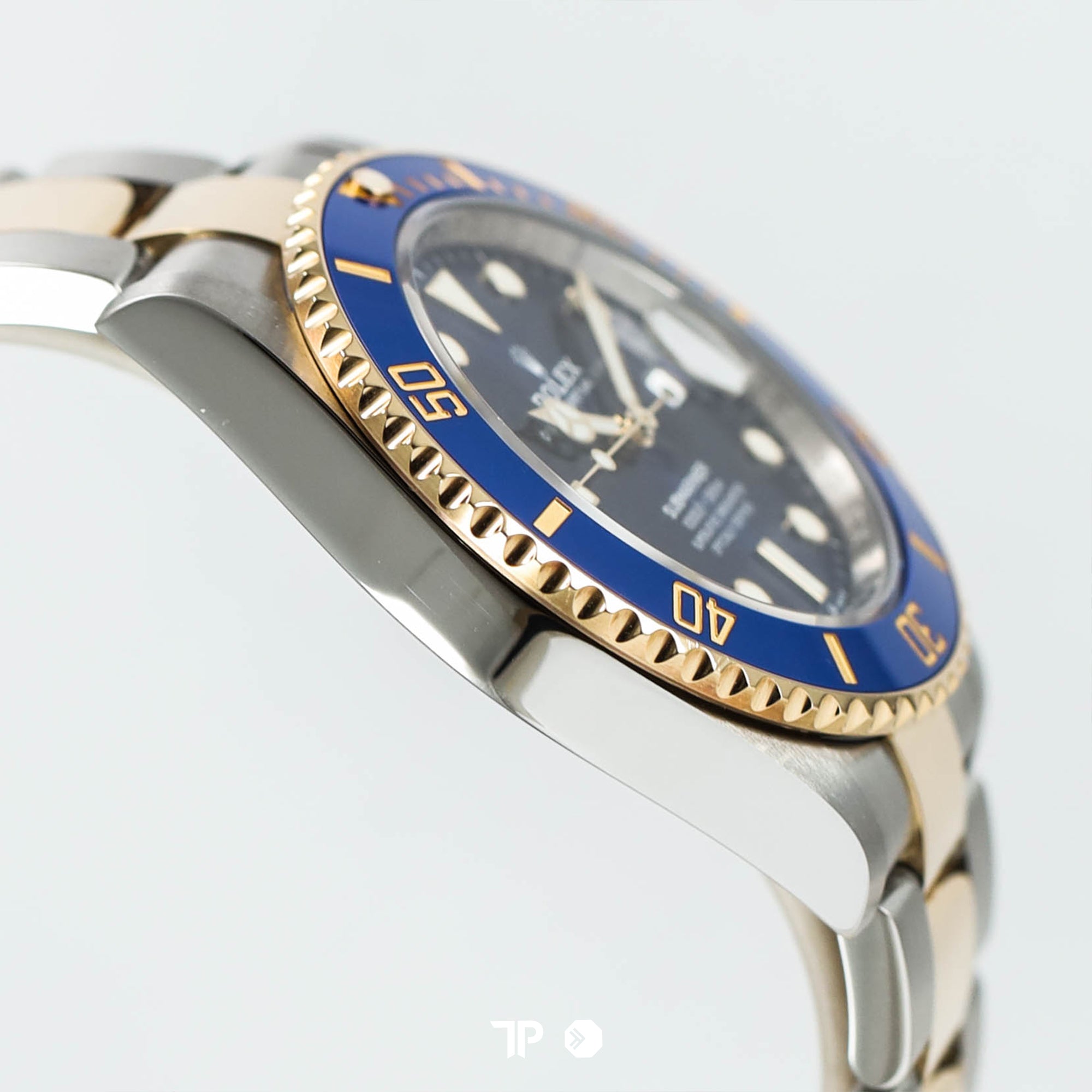 Submariner Two Tone Yellow Gold Blue Sunburst 41mm (2023)