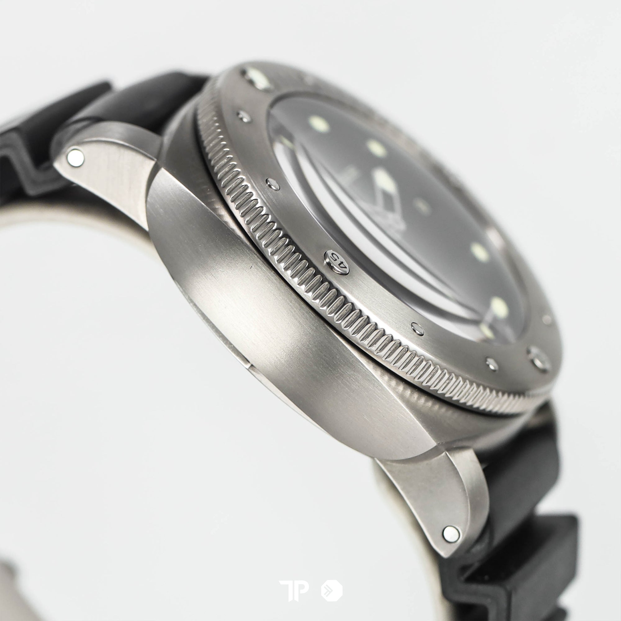 Submersible 47mm Titanium PAM 305 (2016)