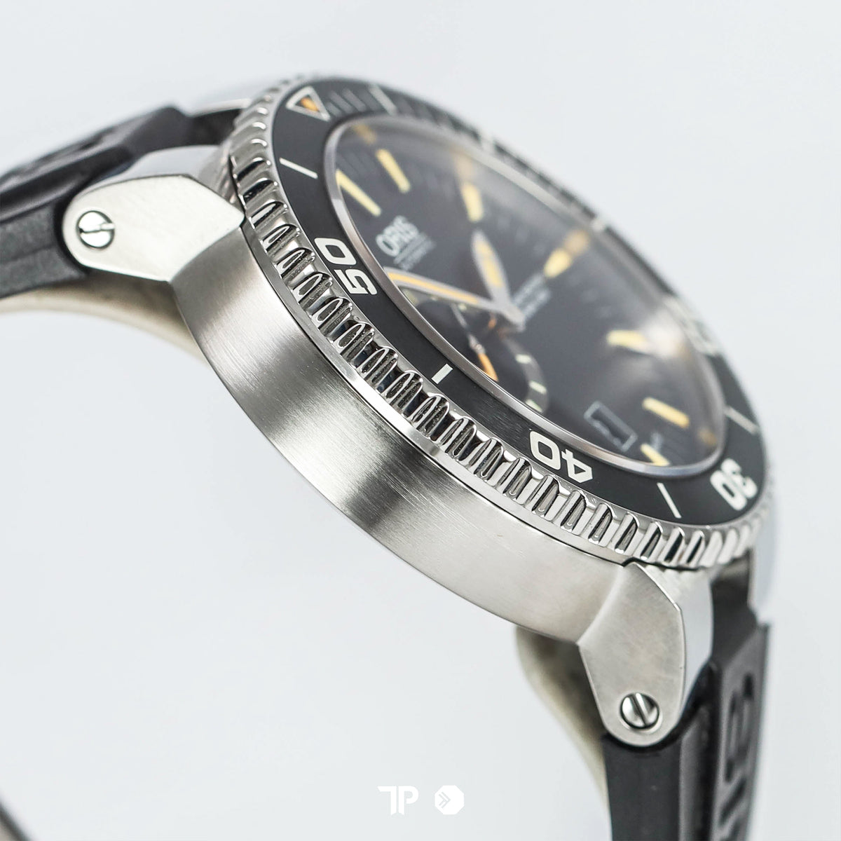 Aquis Small Second Date Automatic Black Dial 46mm