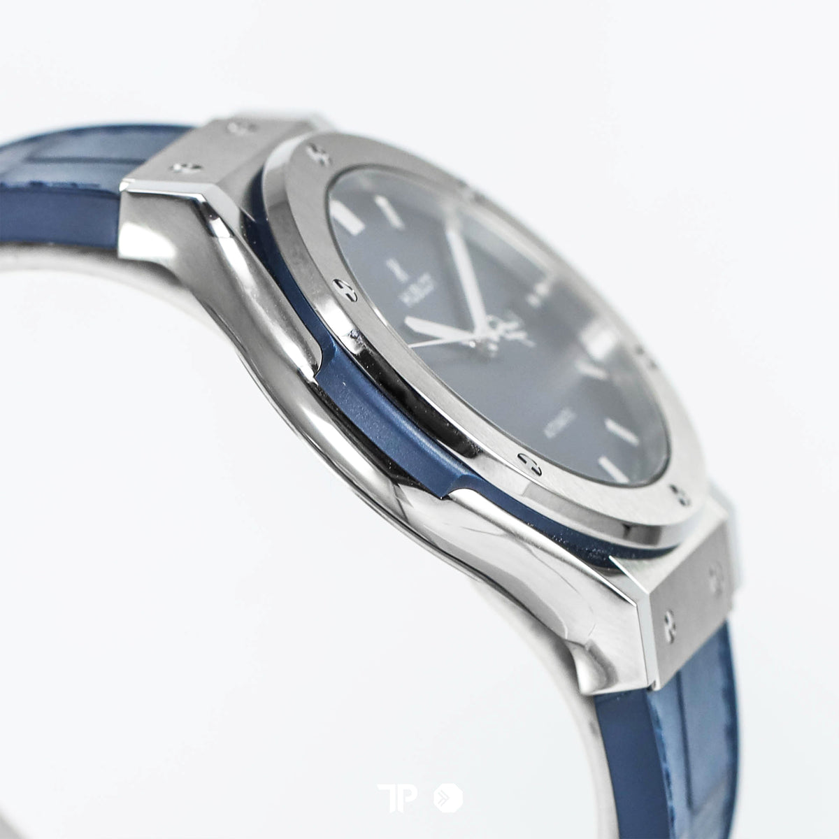 Classic Fusion Blue Titanium 42mm UNWORN(2026)