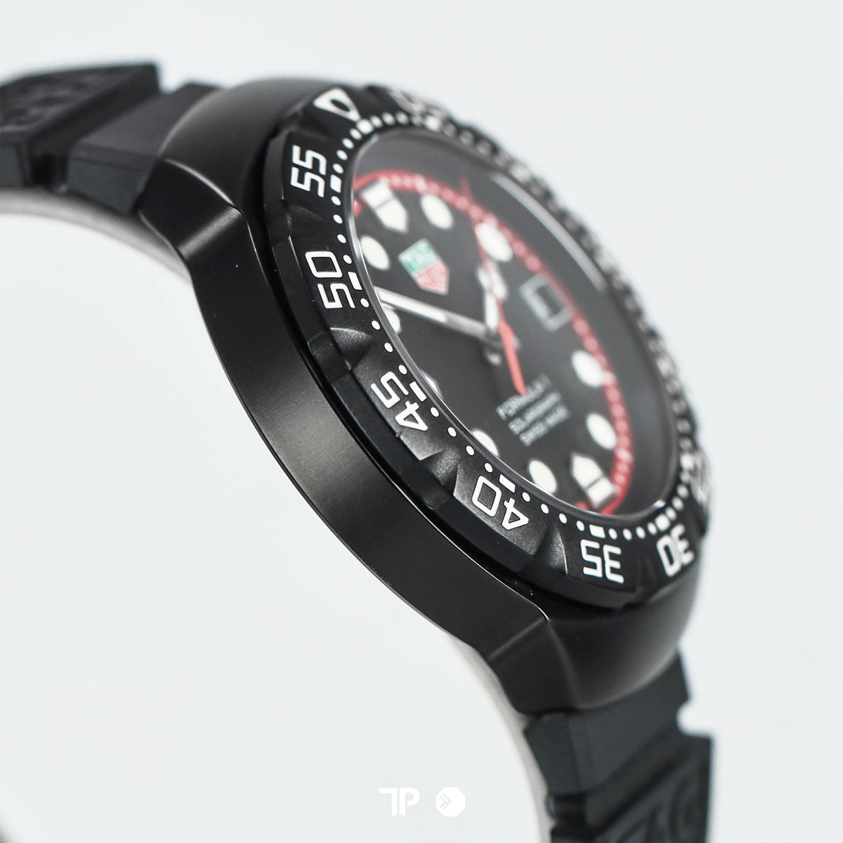 Formula 1 Solargraph Black Red DLC Rubber 38mm (2025)