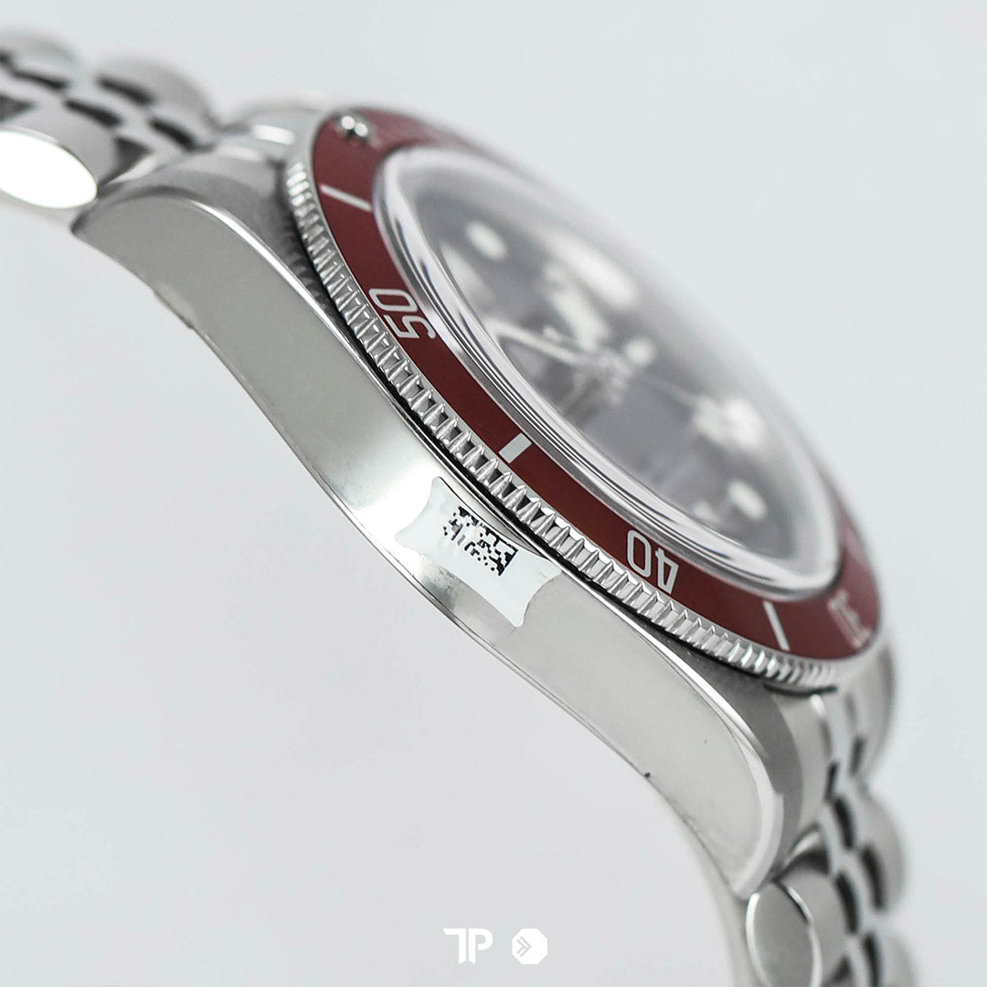 Blackbay 58 Burgundy Red Oyster NEW ( 2026 )