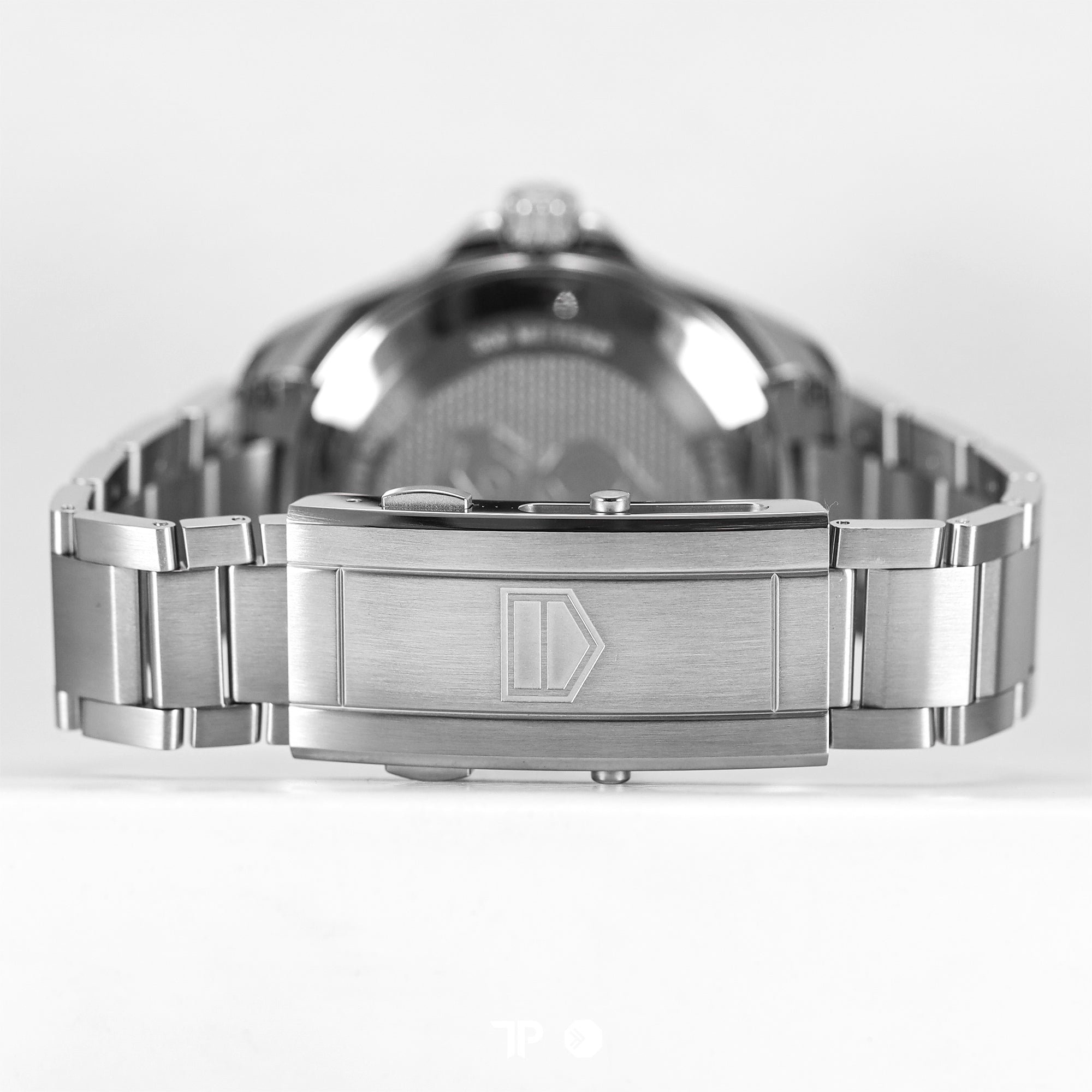 Aquaracer Professional 300 Date Silver Dial 43mm (2023)