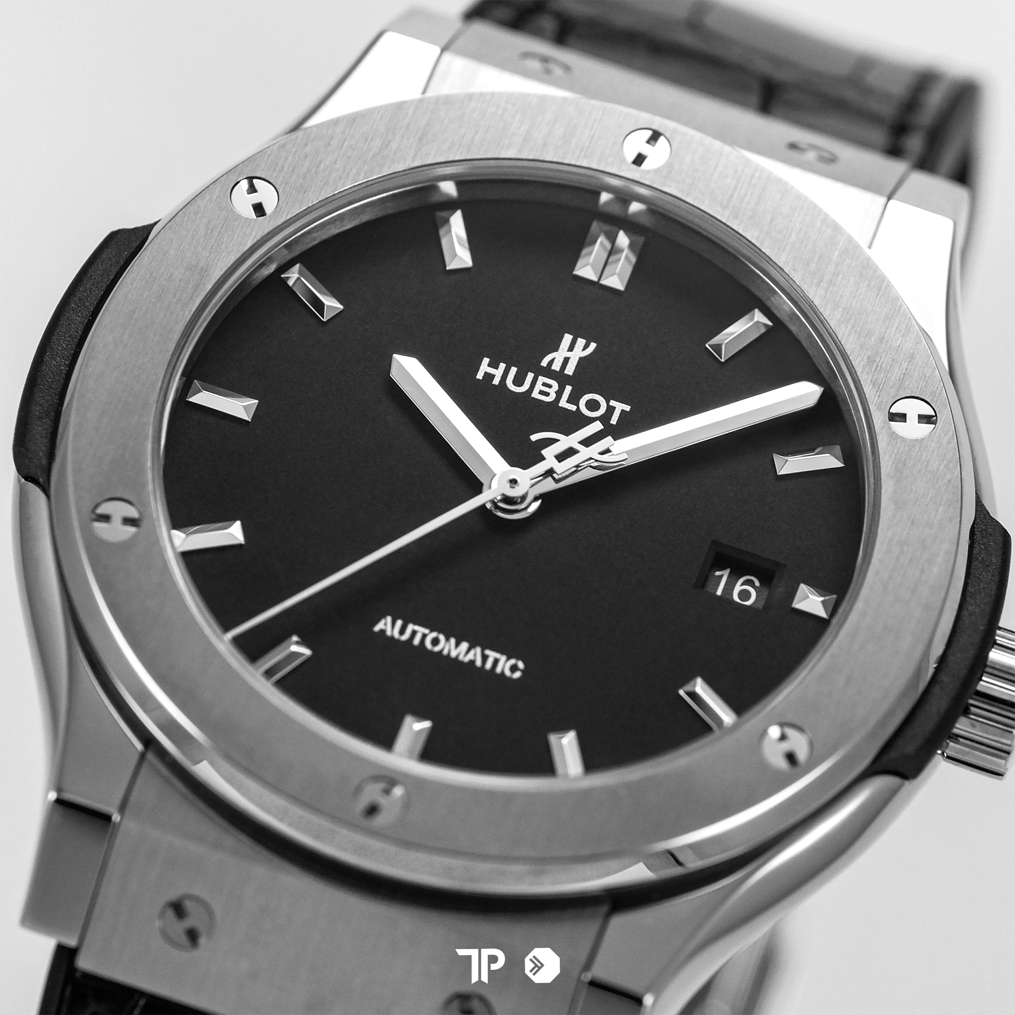 Classic Fusion Black Titanium 42mm NEW(2026)