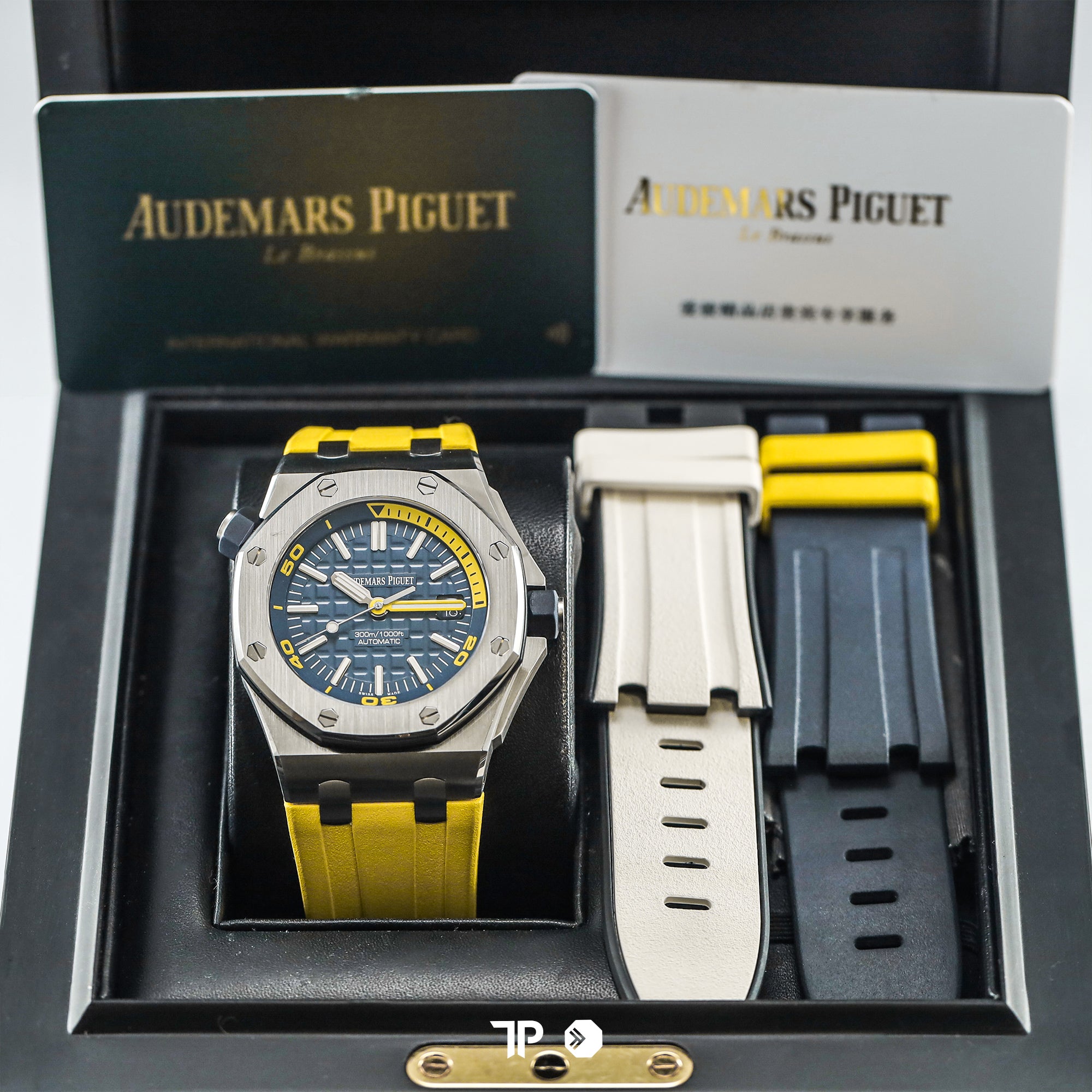 Royal Oak Offshore Diver Yellow Blue 42mm (2017)