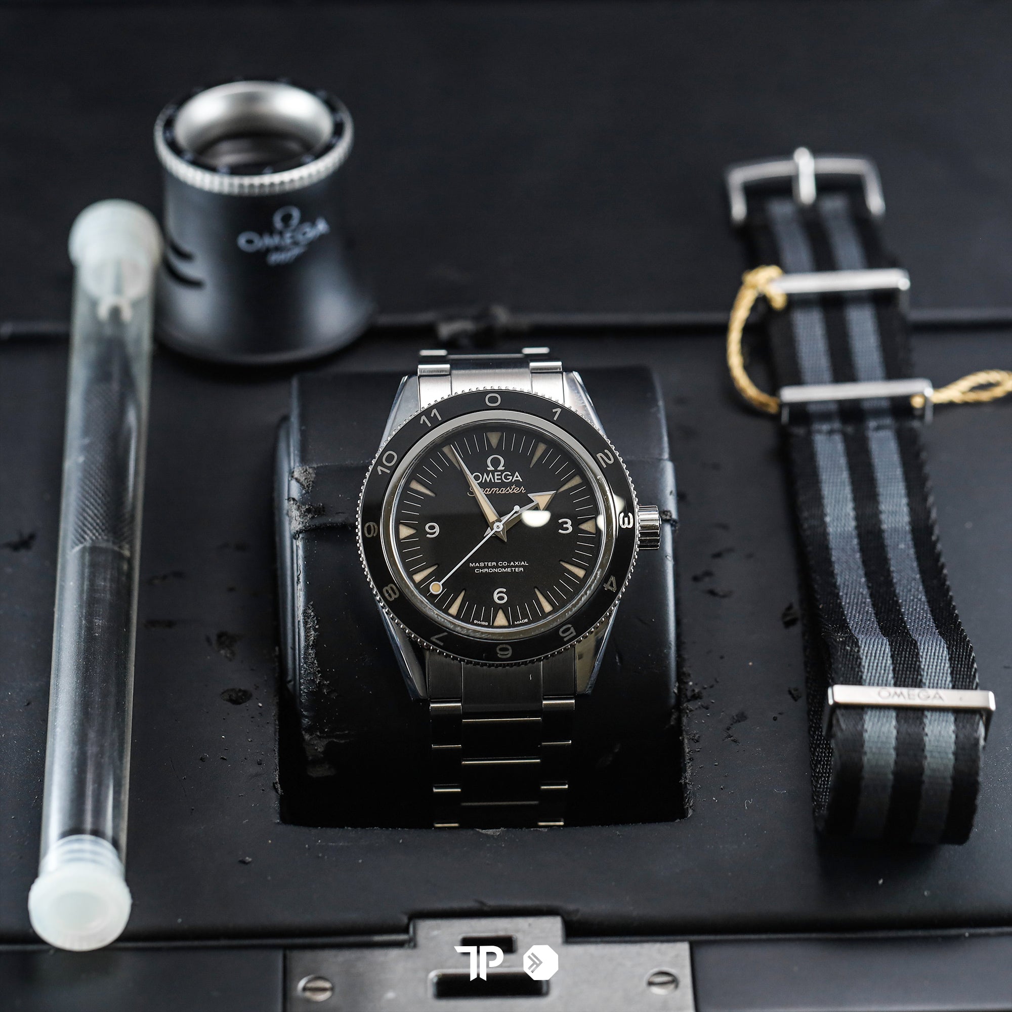 Seamaster 300 'Spectre James Bond 007' Limited Edition 7007 41mm (2015)