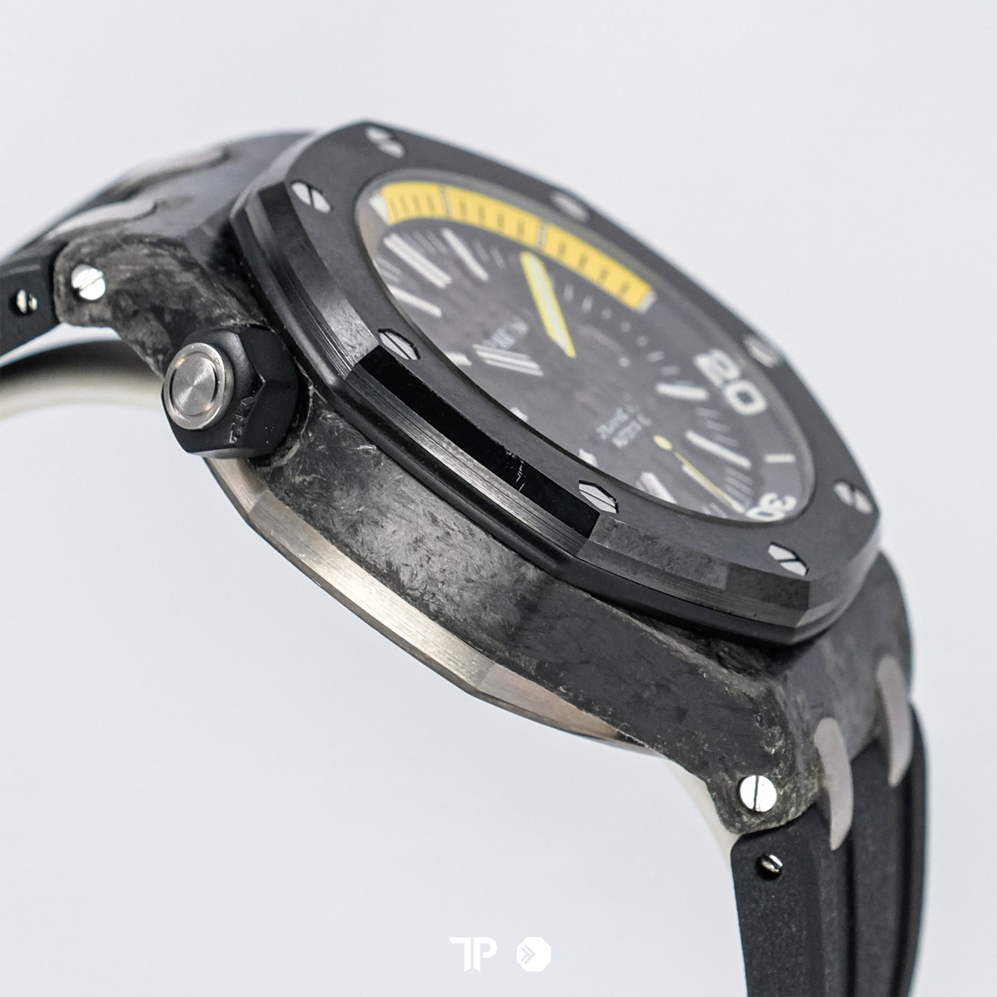Royal Oak Offshore  Diver Yellow Carbon 42mm (2012)