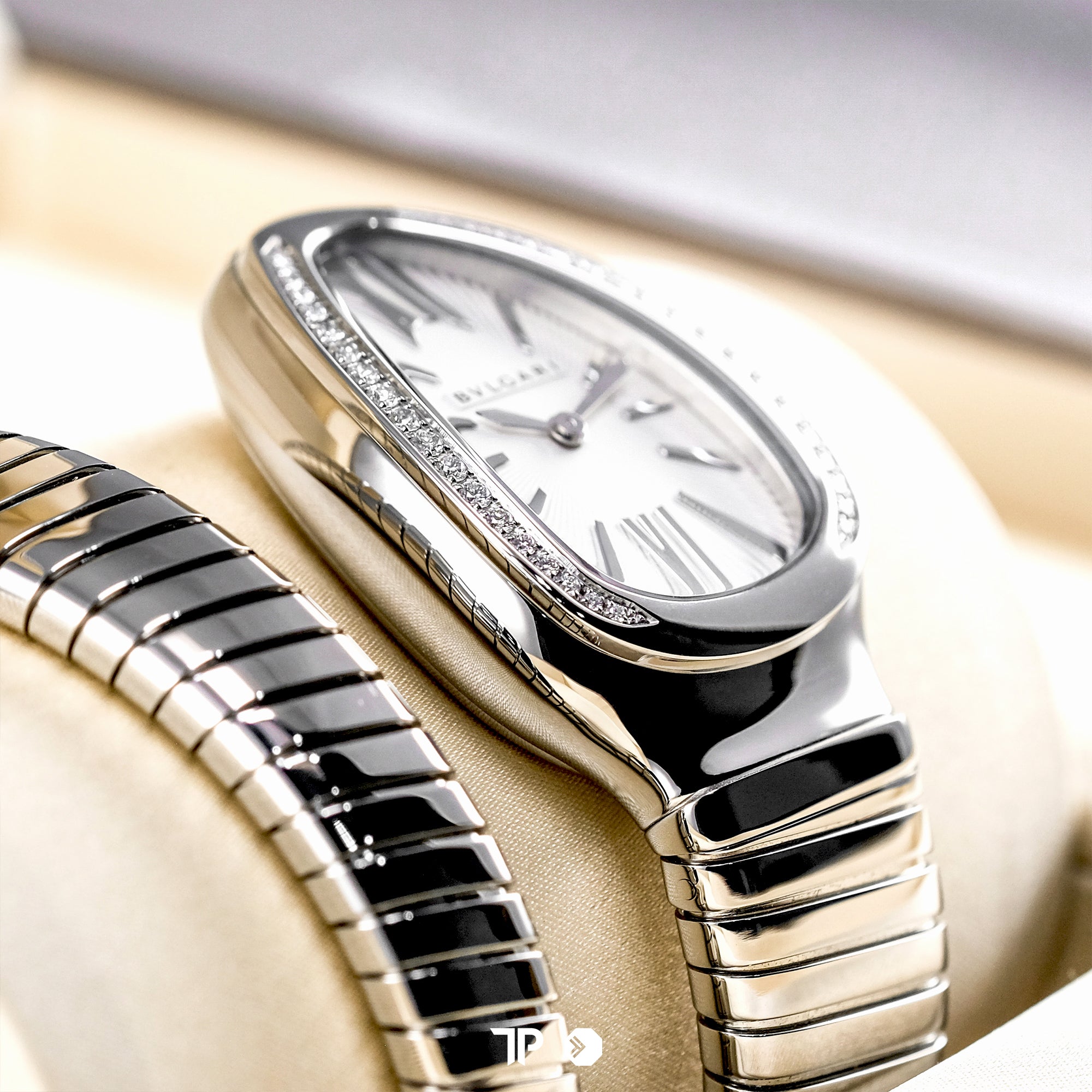 Serpenti Tubogas Single Spiral Silver Opaline Diamond 35mm NEW(2025)