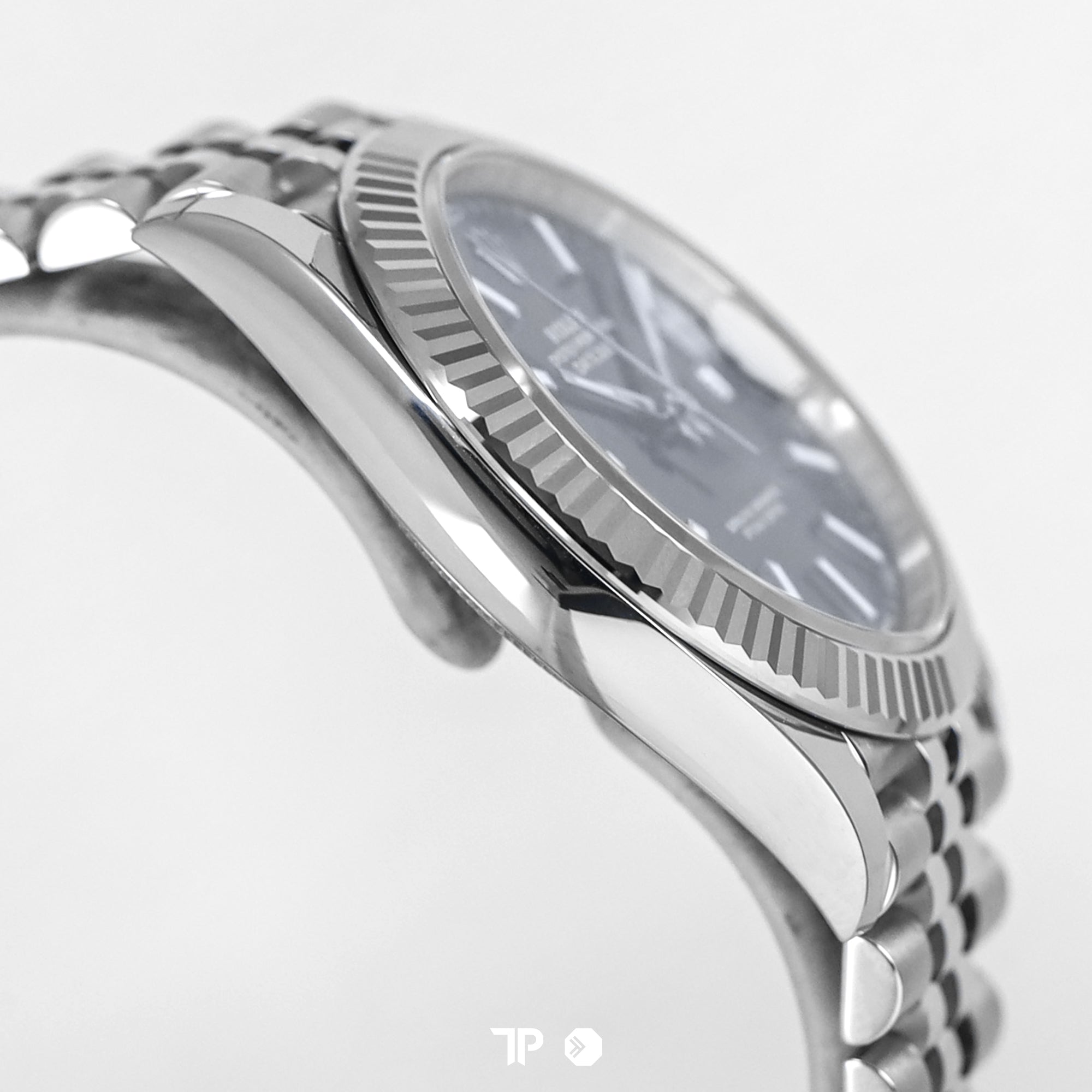 Datejust 41 Blue Dial Fluted Bezel Jubilee NEW (2026)