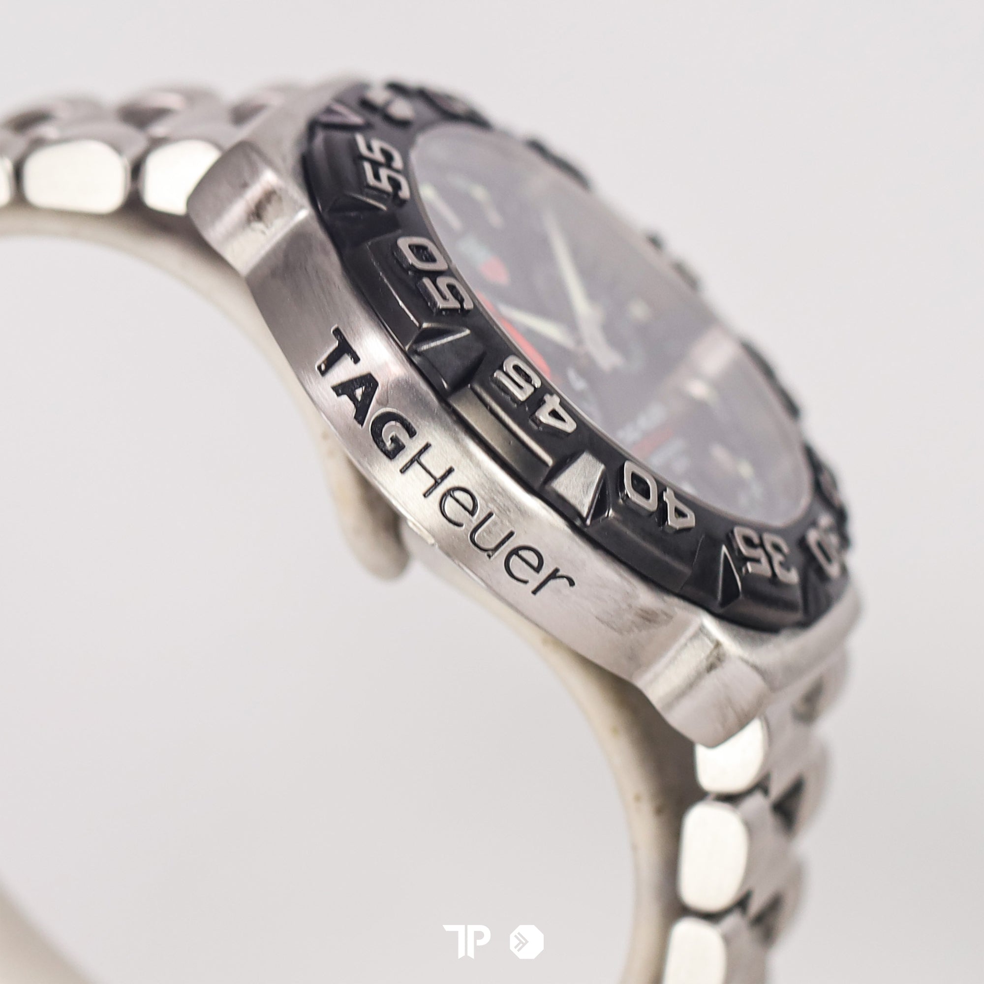 Formula 1 Alarm Quartz Titanium Black Dial 42mm